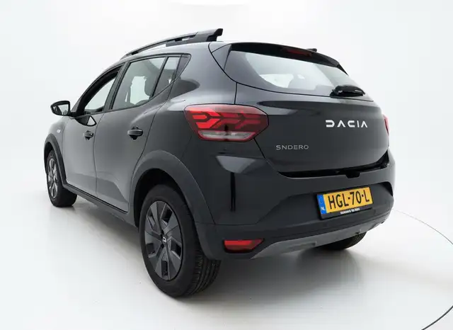 Dacia Sandero view 3