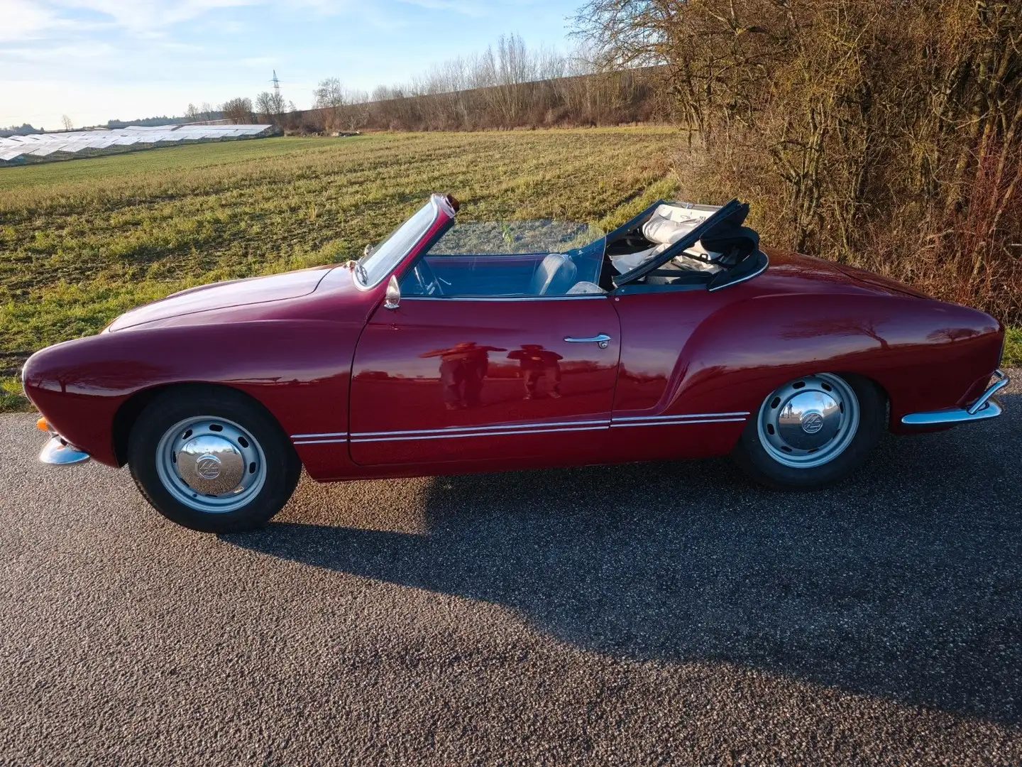 Volkswagen Karmann Ghia Cabrio Kirschrot Rot - 2