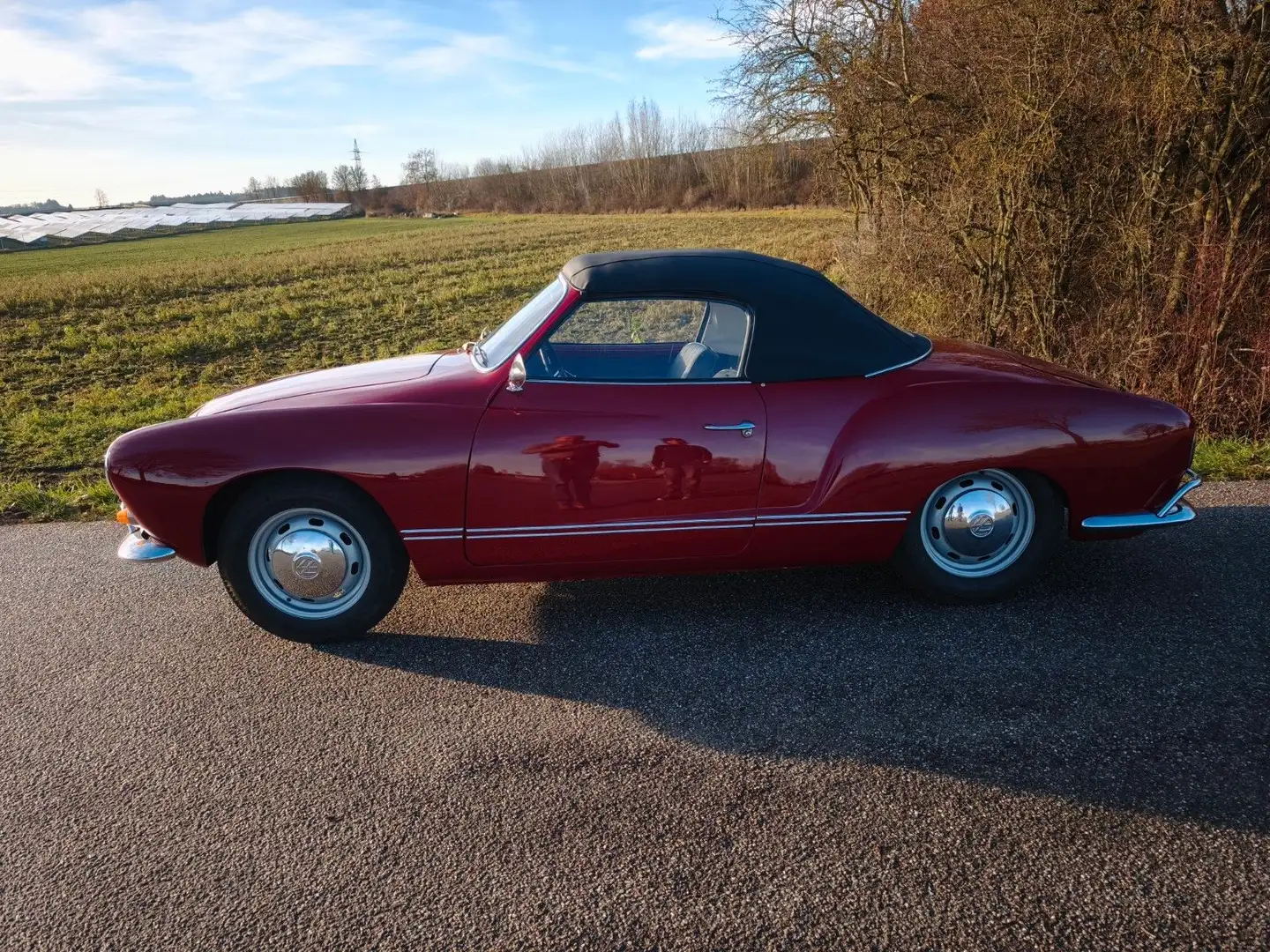 Volkswagen Karmann Ghia Cabrio Kirschrot Rot - 1