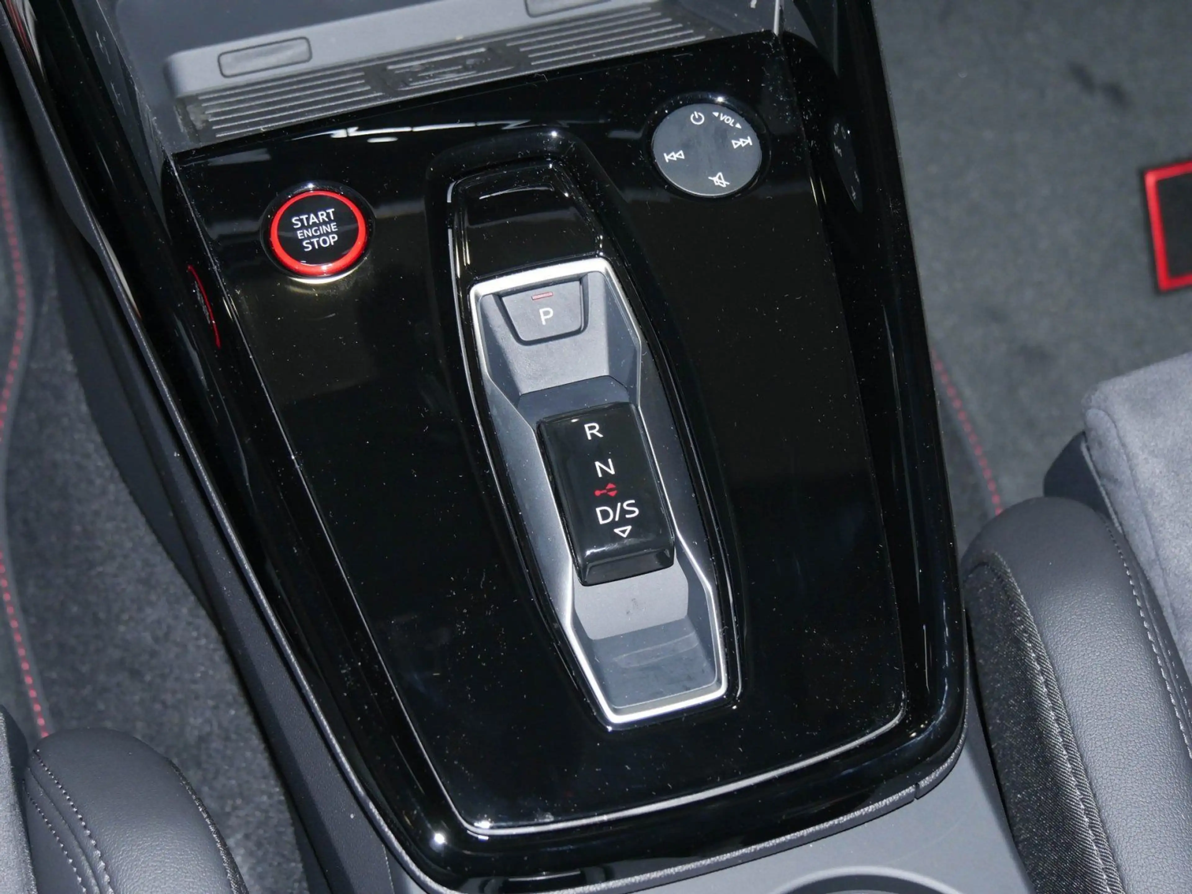Audi RS3 294 kW S tronic SONOS/RS-SPORTABG — photo 9