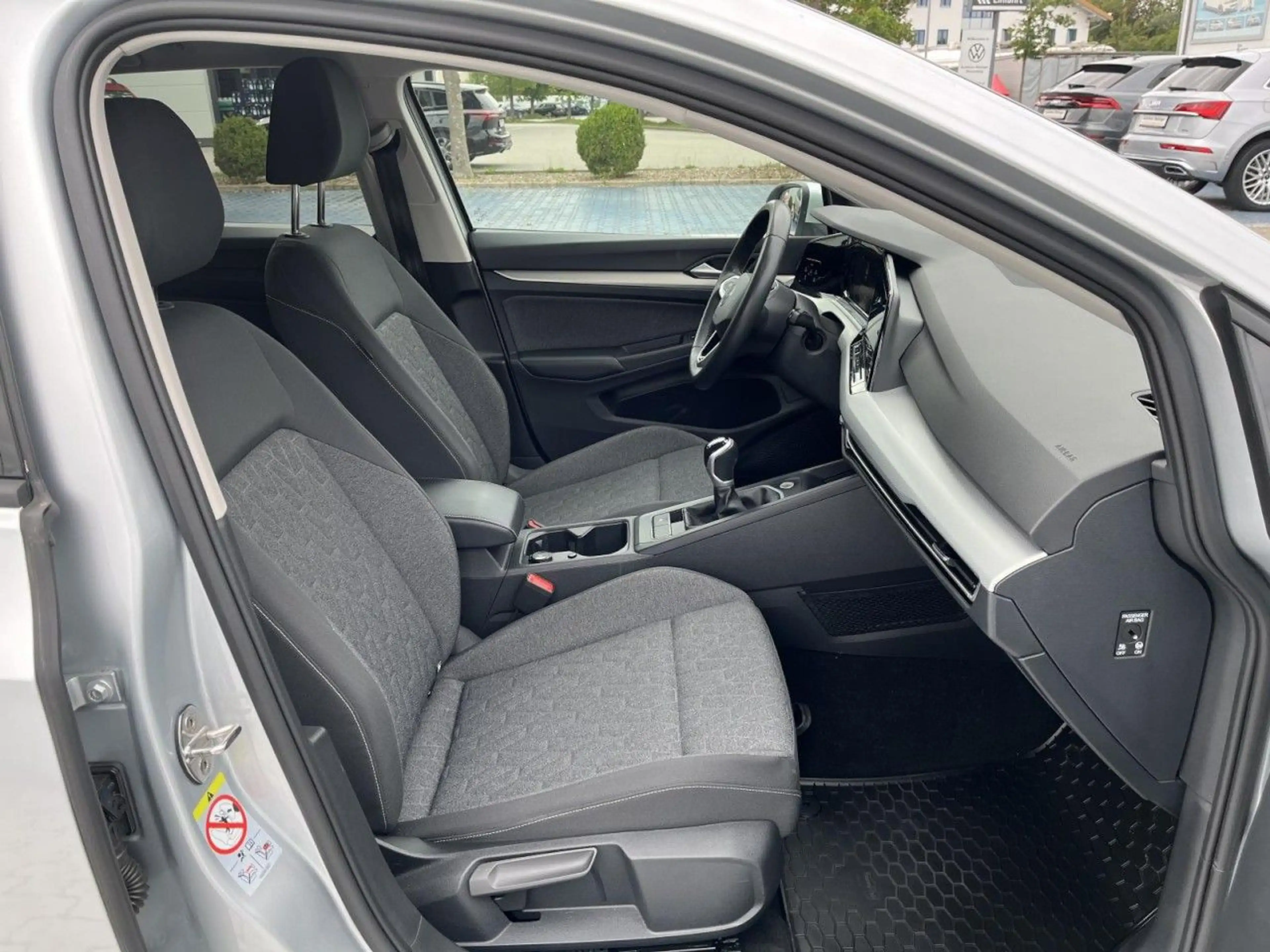 Volkswagen Golf Variant Golf VIII Variant 1.5 TSI Move (LED+NAVI+APP+Sta — photo 9