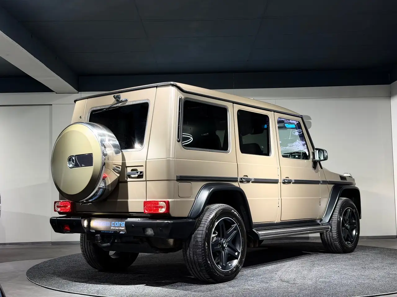 Mercedes-Benz G 500 4MATIC / AMG LINE / Designo / Distronic / TOP ZUS Bild 12