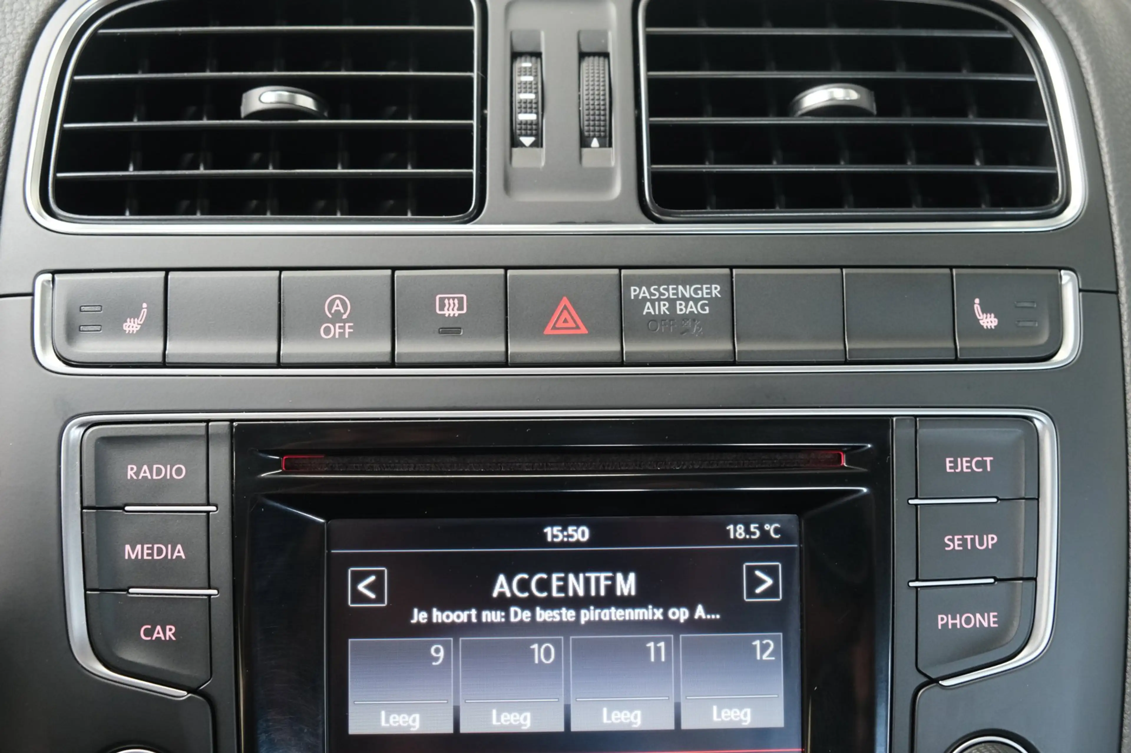 Volkswagen Polo 1.2 TSI Highline - Airco, Cruise, PDC, Stoelverwar — photo 17