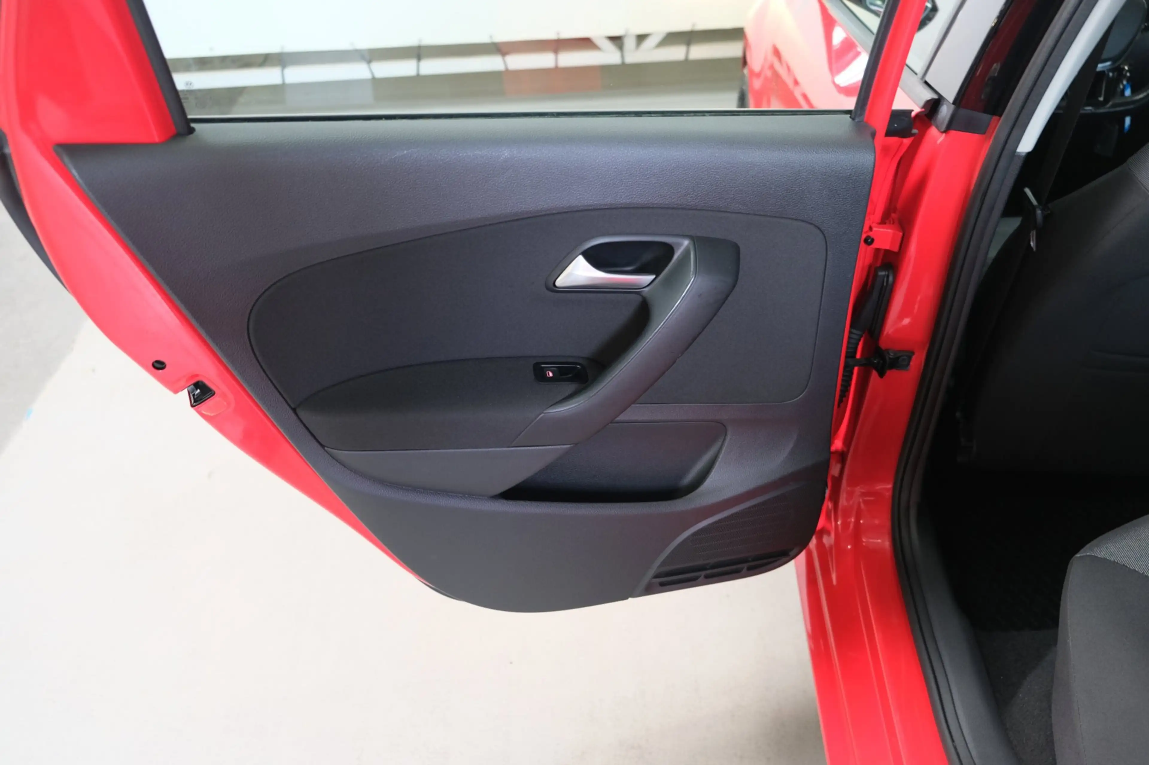 Volkswagen Polo 1.2 TSI Highline - Airco, Cruise, PDC, Stoelverwar — photo 9