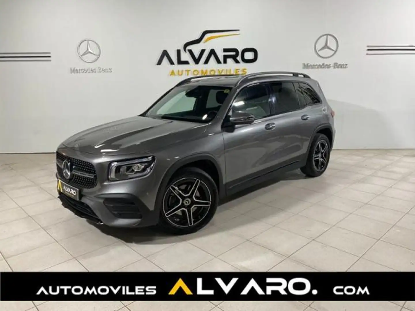 Mercedes-Benz GLB 200 200d 8G-DCT Grijs - 1