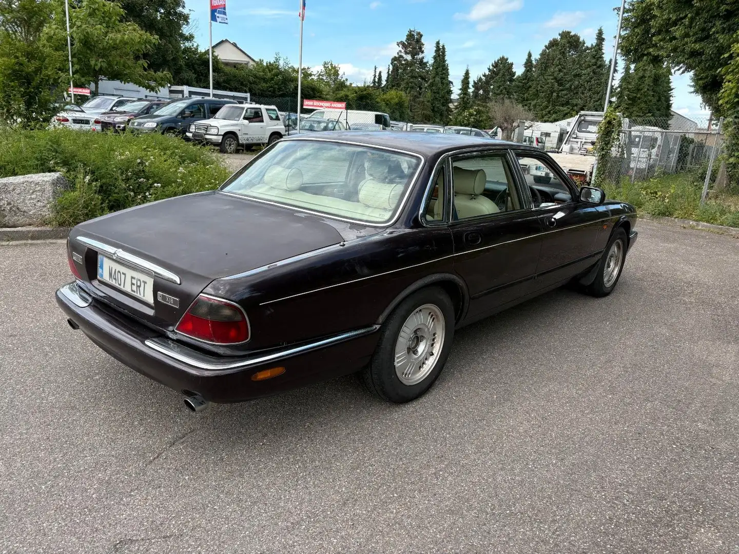 Jaguar XJ8 Limousine 4,0 Automatik Leder Klima - 1