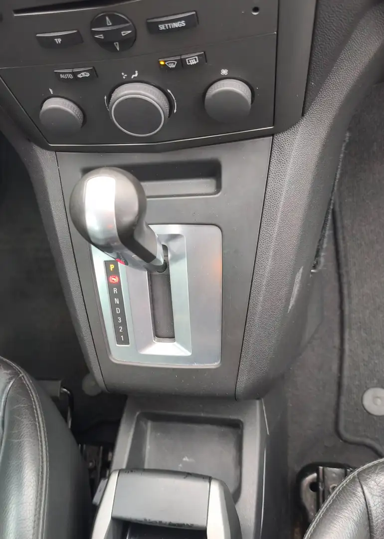 Opel Zafira Zafira 2.2i Direct 16v Essence Benzine Grijs - 2