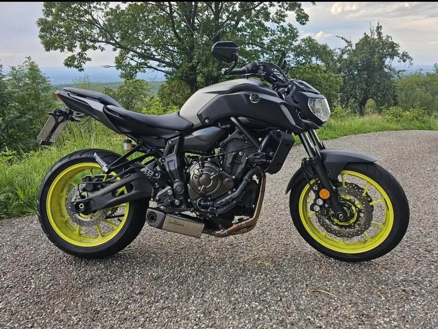 Yamaha MT-07 LeoVince | 75 o. 48 PS mögl. | Scheckheft Gelb - 2