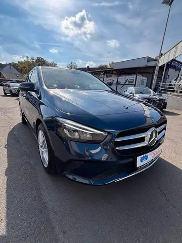 Mercedes-Benz B 180 # Automatik # Panorama #erst 55 tkm