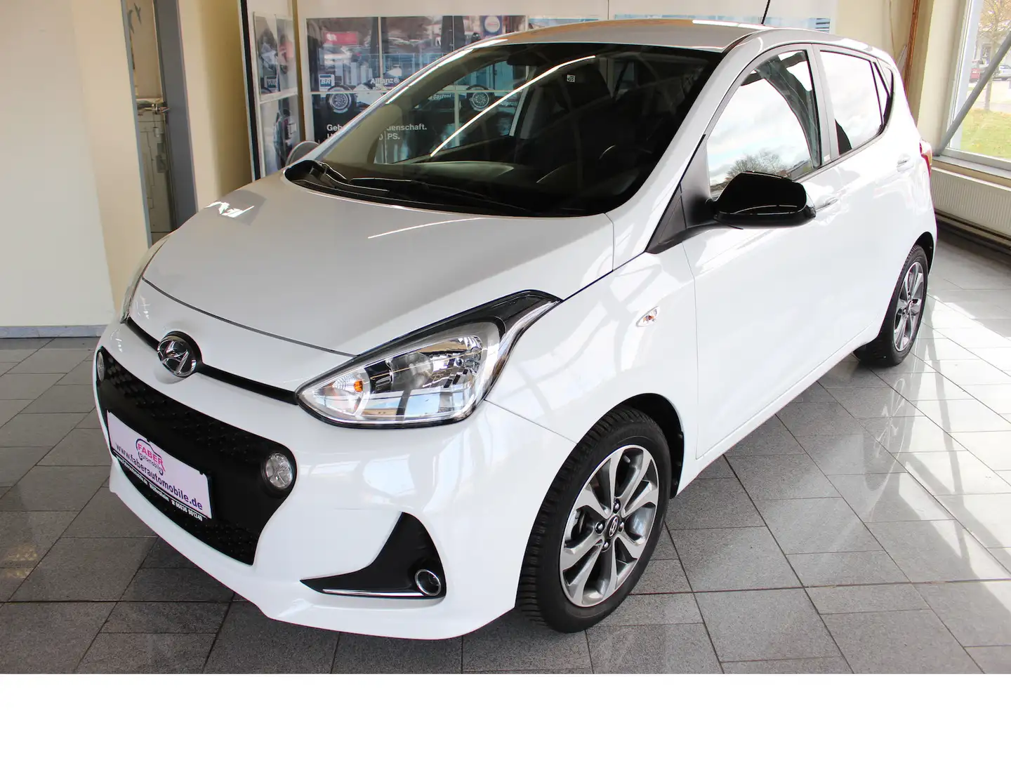 Hyundai i10 YES! Plus,Apple CarPlay,Sitzheizung,PDC,Top Blanc - 1