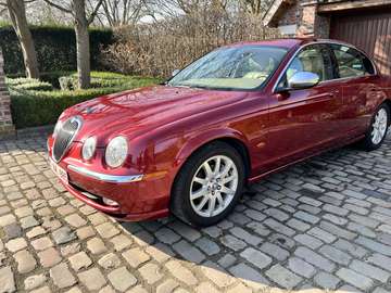 2.5i V6 24v Executive