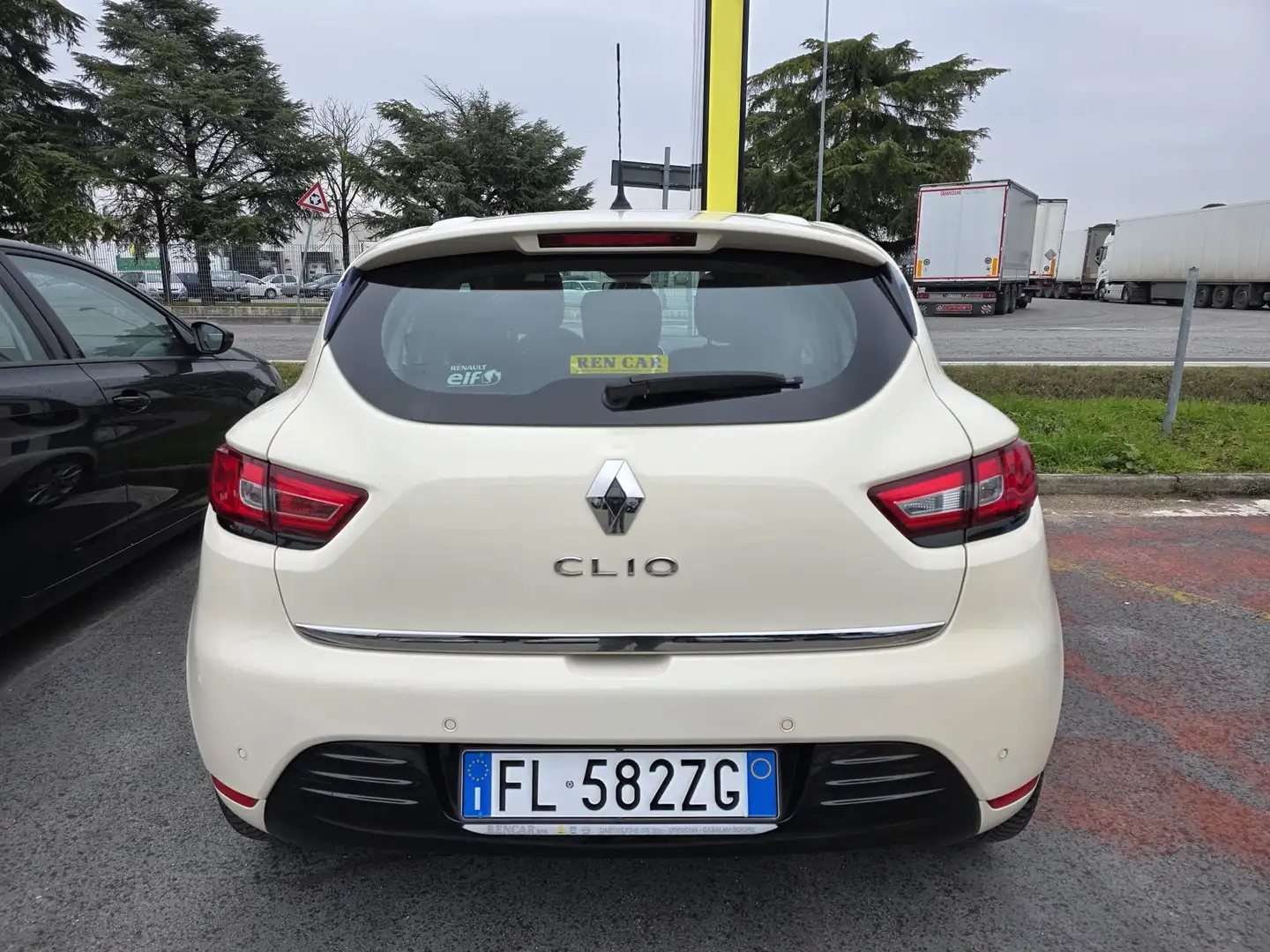 Renault Clio Clio IV 2017 1.5 dci energy Duel 90cv edc Beige - 2