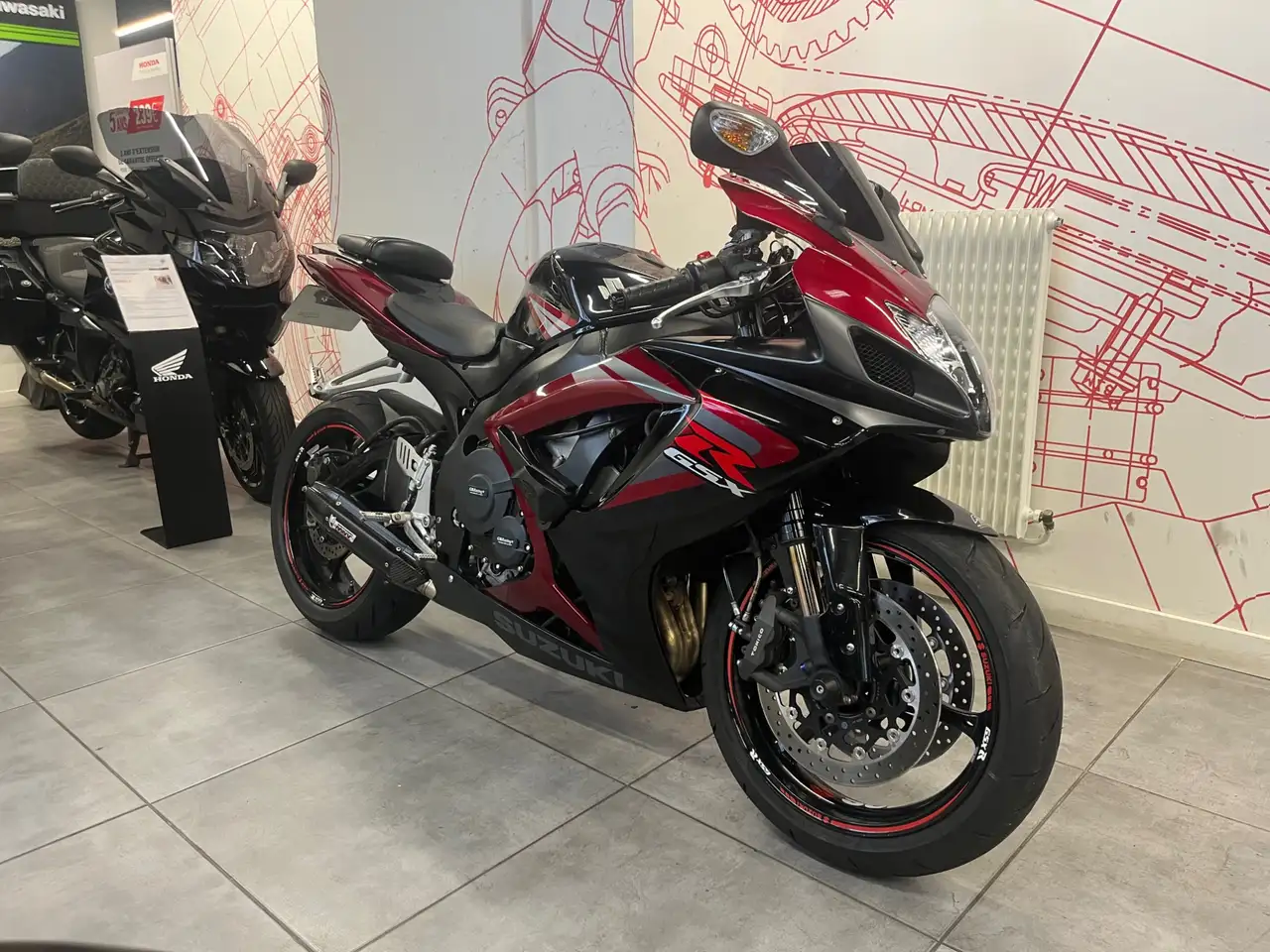 Suzuki GSX-R 750