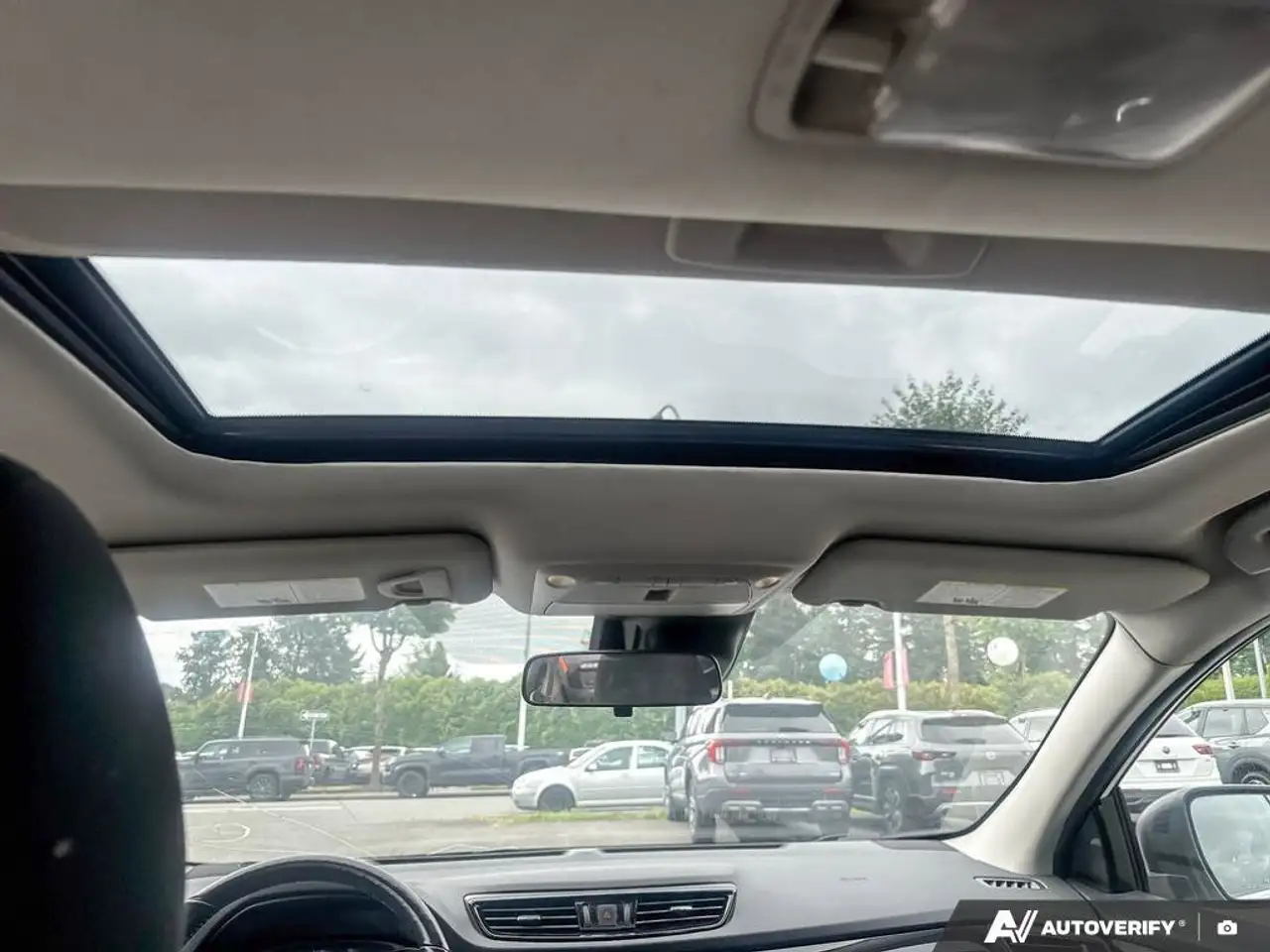 Nissan Qashqai снимка Nissan Qashqai