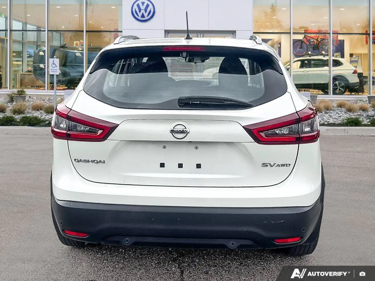 Nissan Qashqai снимка Nissan Qashqai