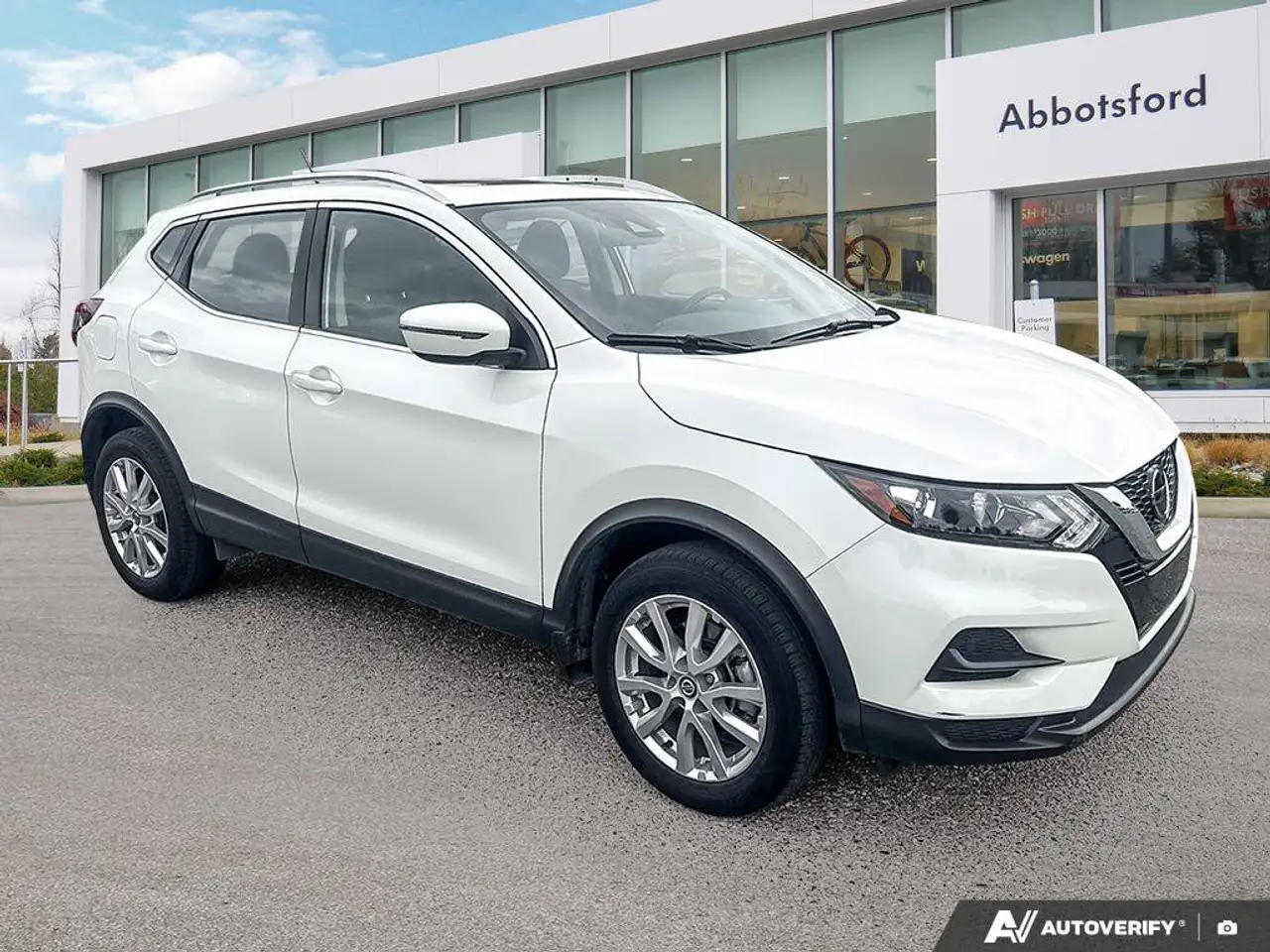 Nissan Qashqai снимка Nissan Qashqai