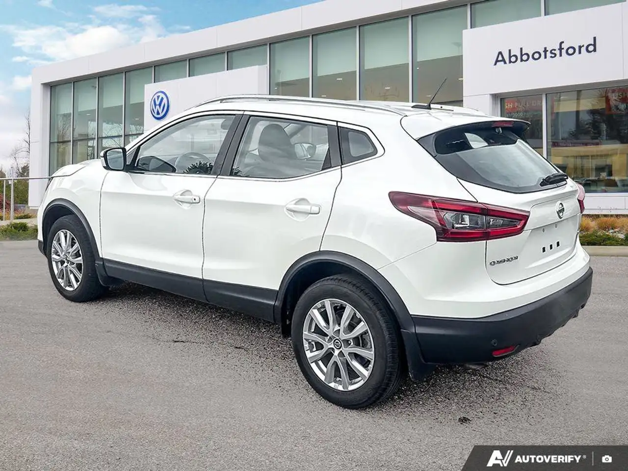 Nissan Qashqai снимка Nissan Qashqai