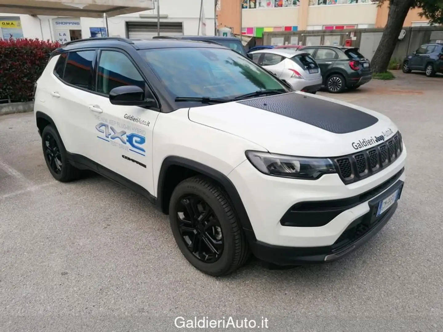 Jeep Compass plug-in upland 1.3 turbo t4 4xe Bianco - 2