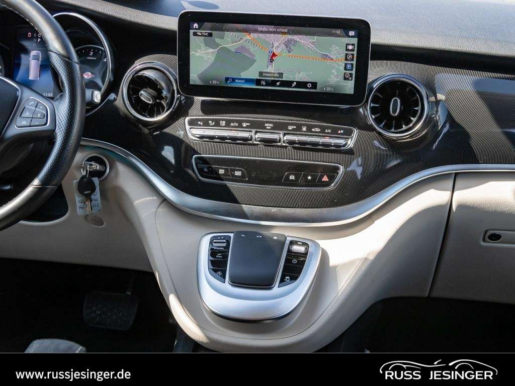 Mercedes-Benz V 250