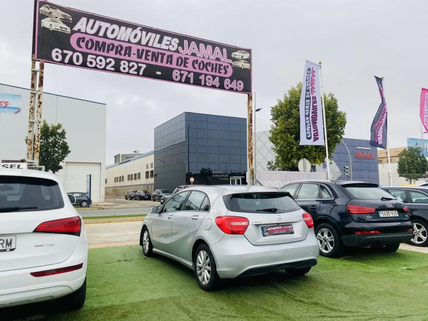 Mercedes-Benz A 200 200CDI Avantgarde Gris - 2