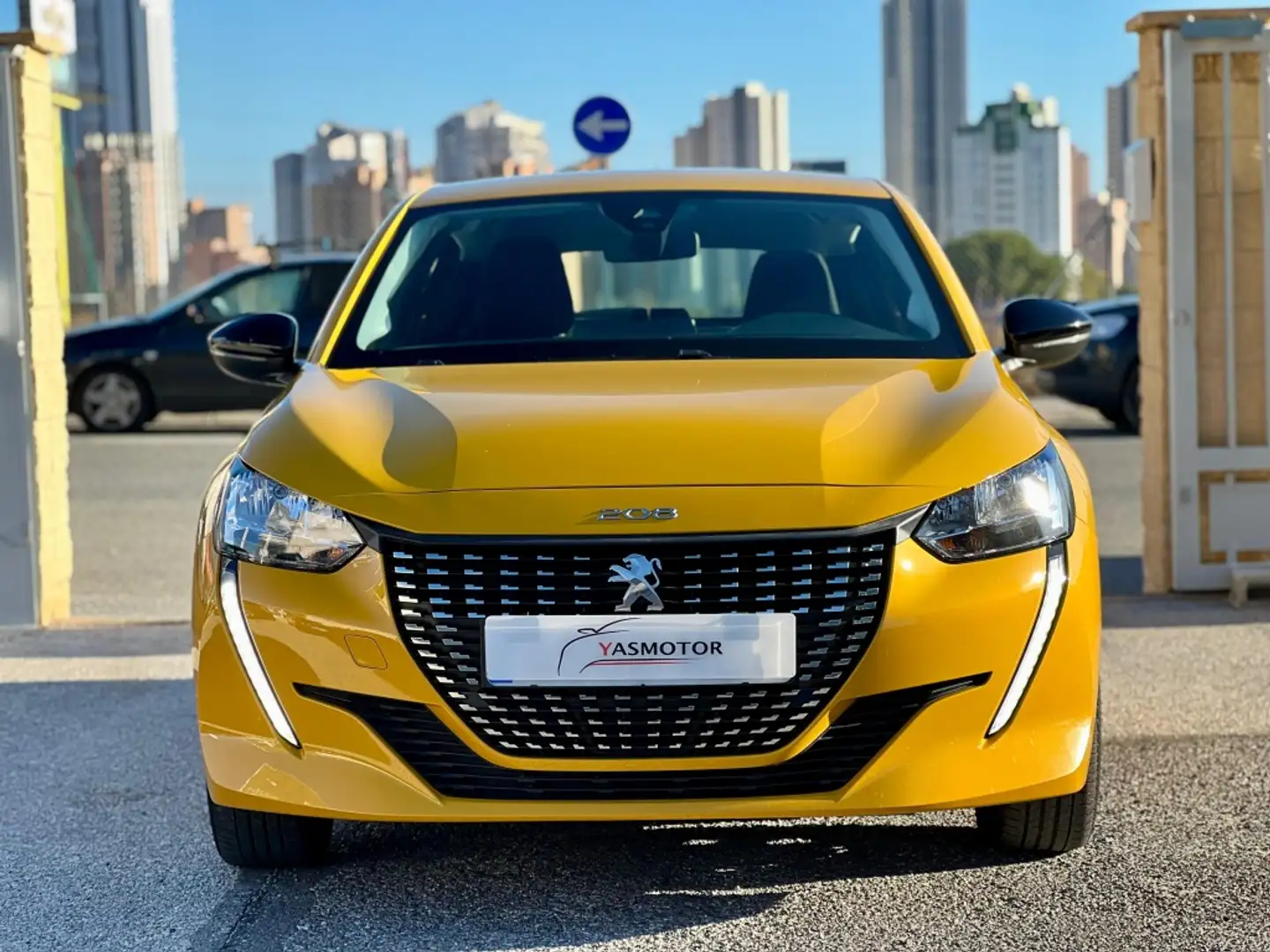 Peugeot 208 1.2 Puretech S&S Style 75 Amarillo - 2