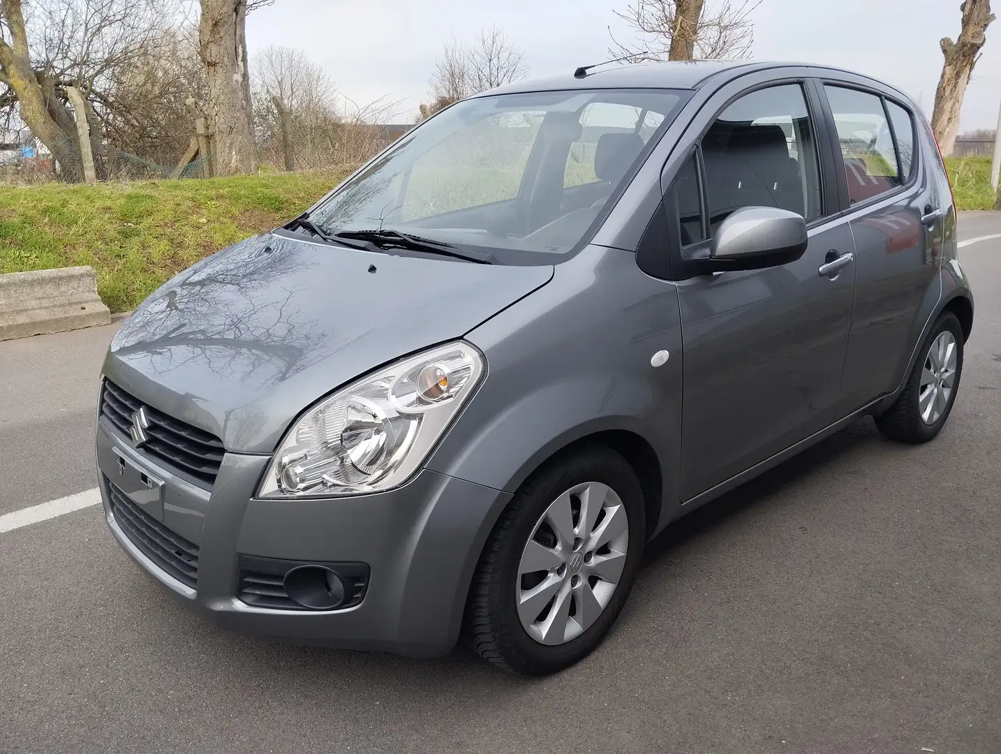 Suzuki Splash 1.2i GLS Airco Grijs - 1