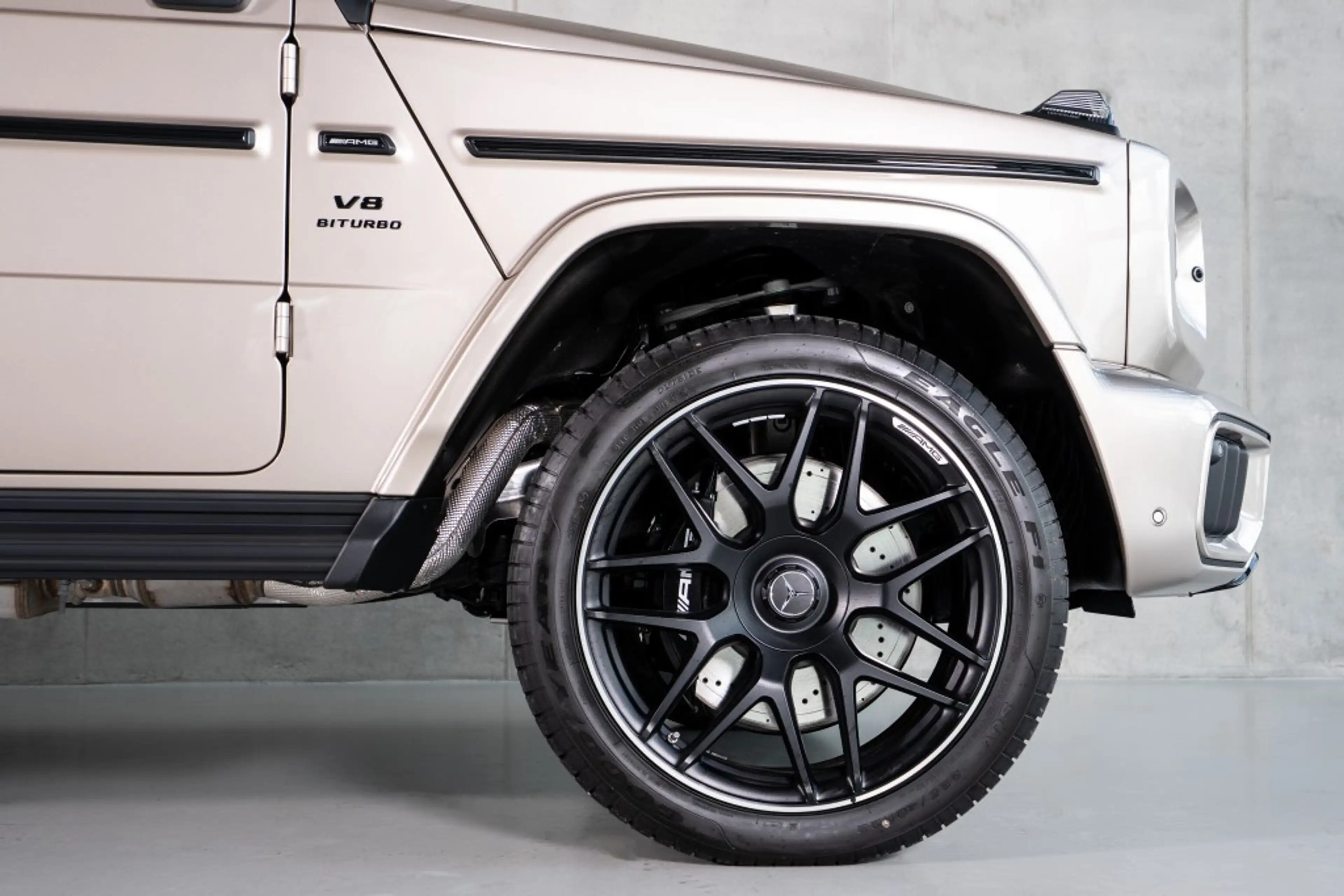 Mercedes-Benz G 63 AMG Carbon Superior A22 Wärme Komfort Night — photo 11