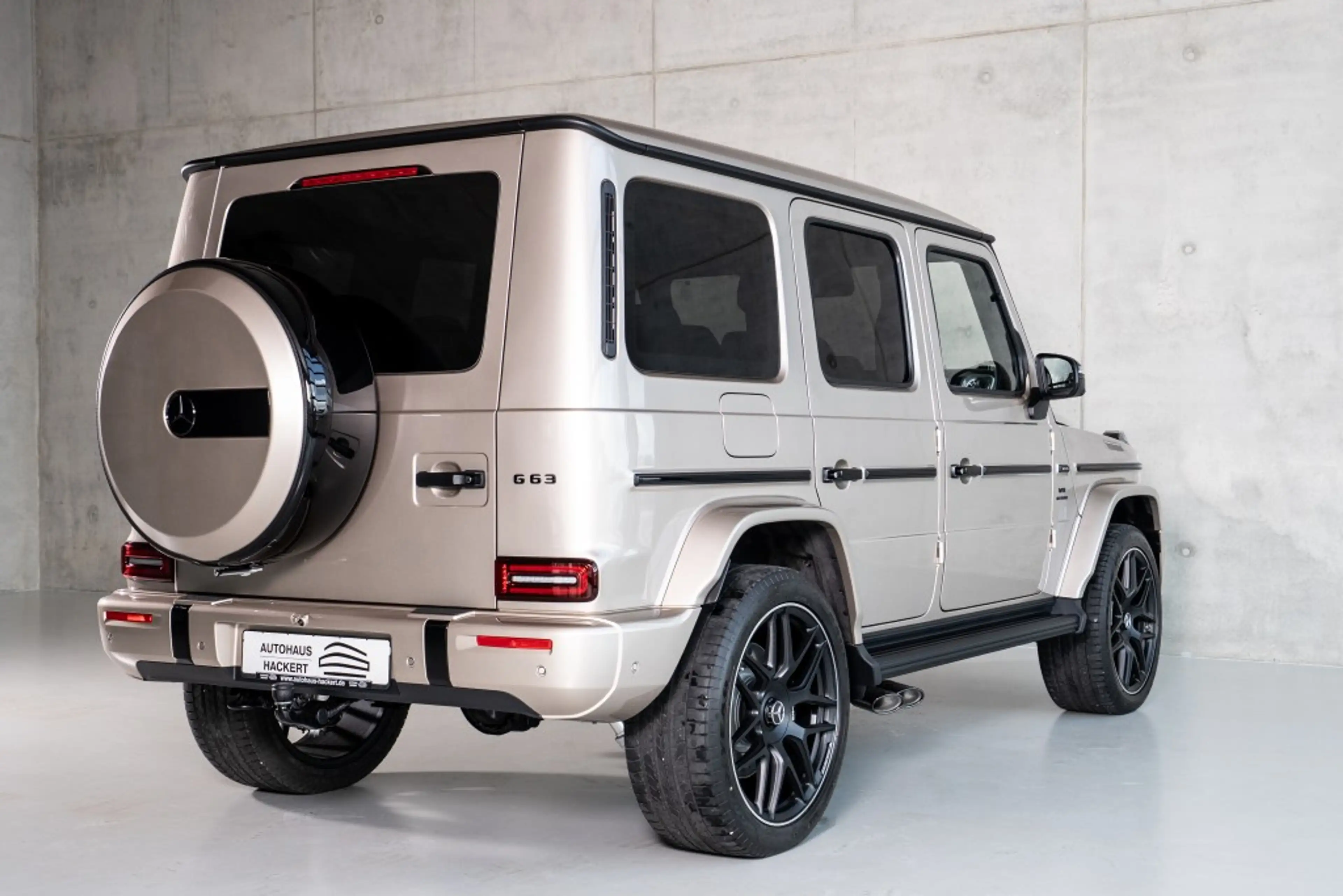 Mercedes-Benz G 63 AMG Carbon Superior A22 Wärme Komfort Night — photo 9