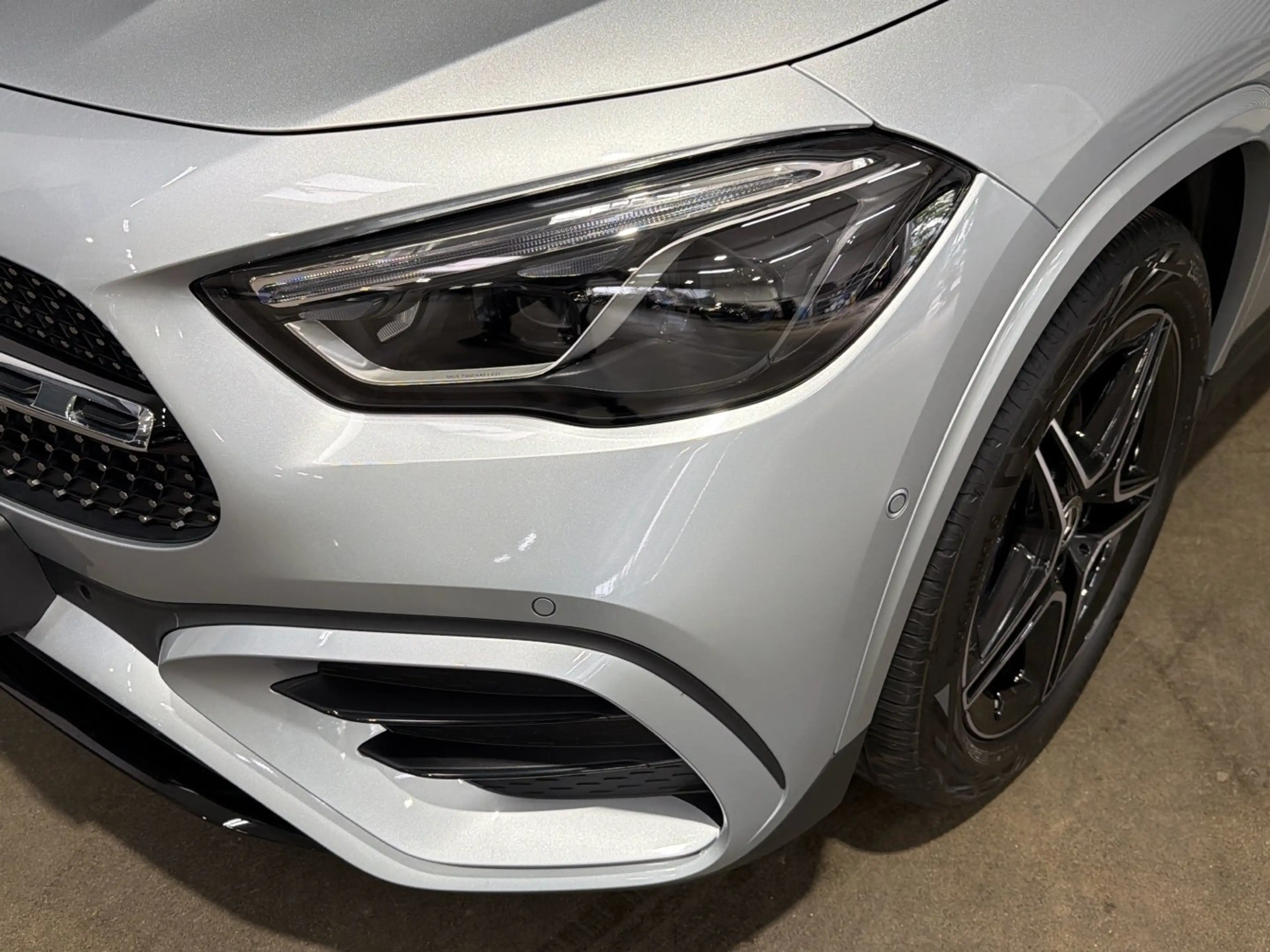 Mercedes-Benz GLA 220 4M AMG Premium+ Night Pano Standhzg. 360 — photo 7