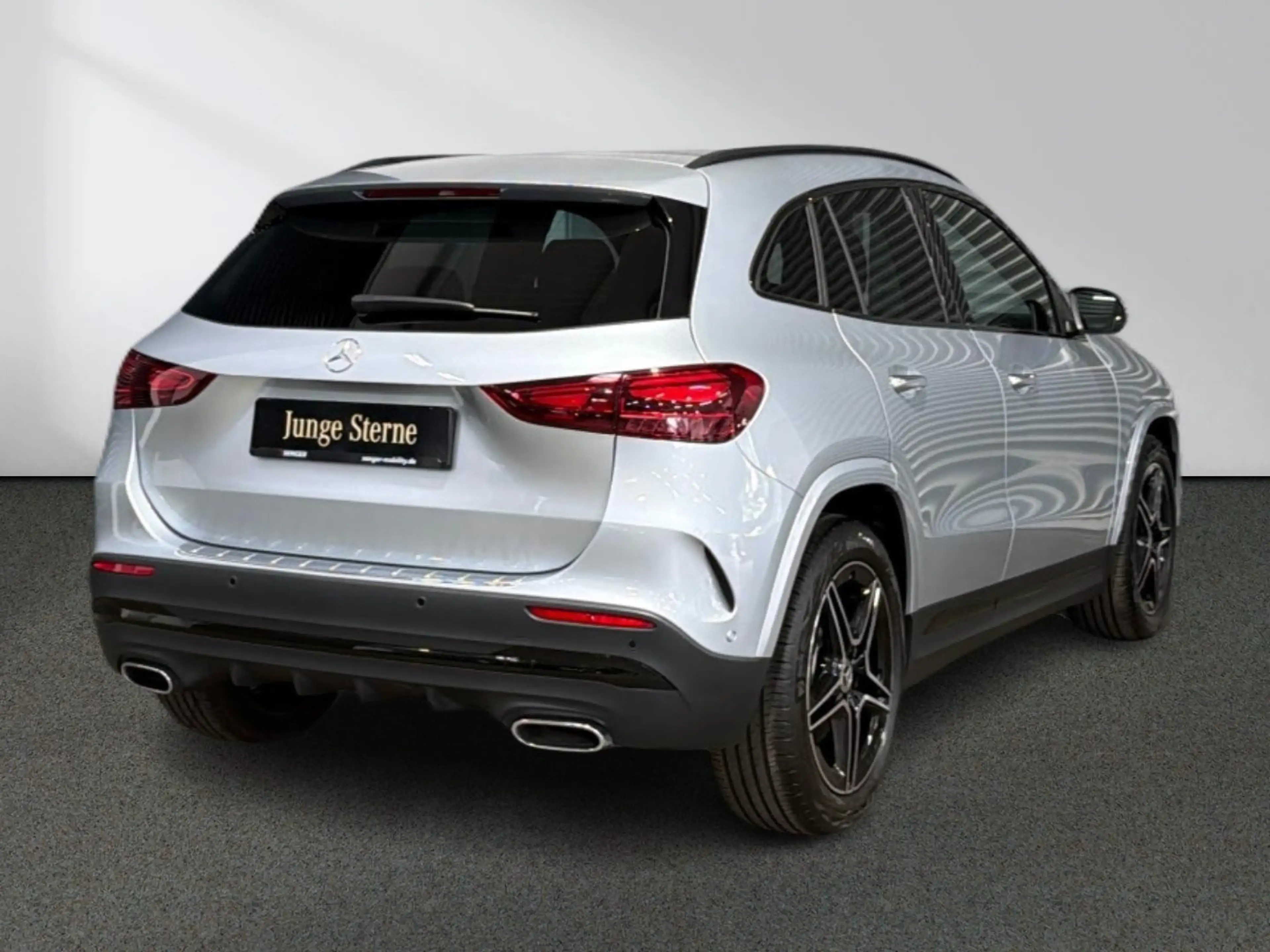 Mercedes-Benz GLA 220 4M AMG Premium+ Night Pano Standhzg. 360 — photo 4
