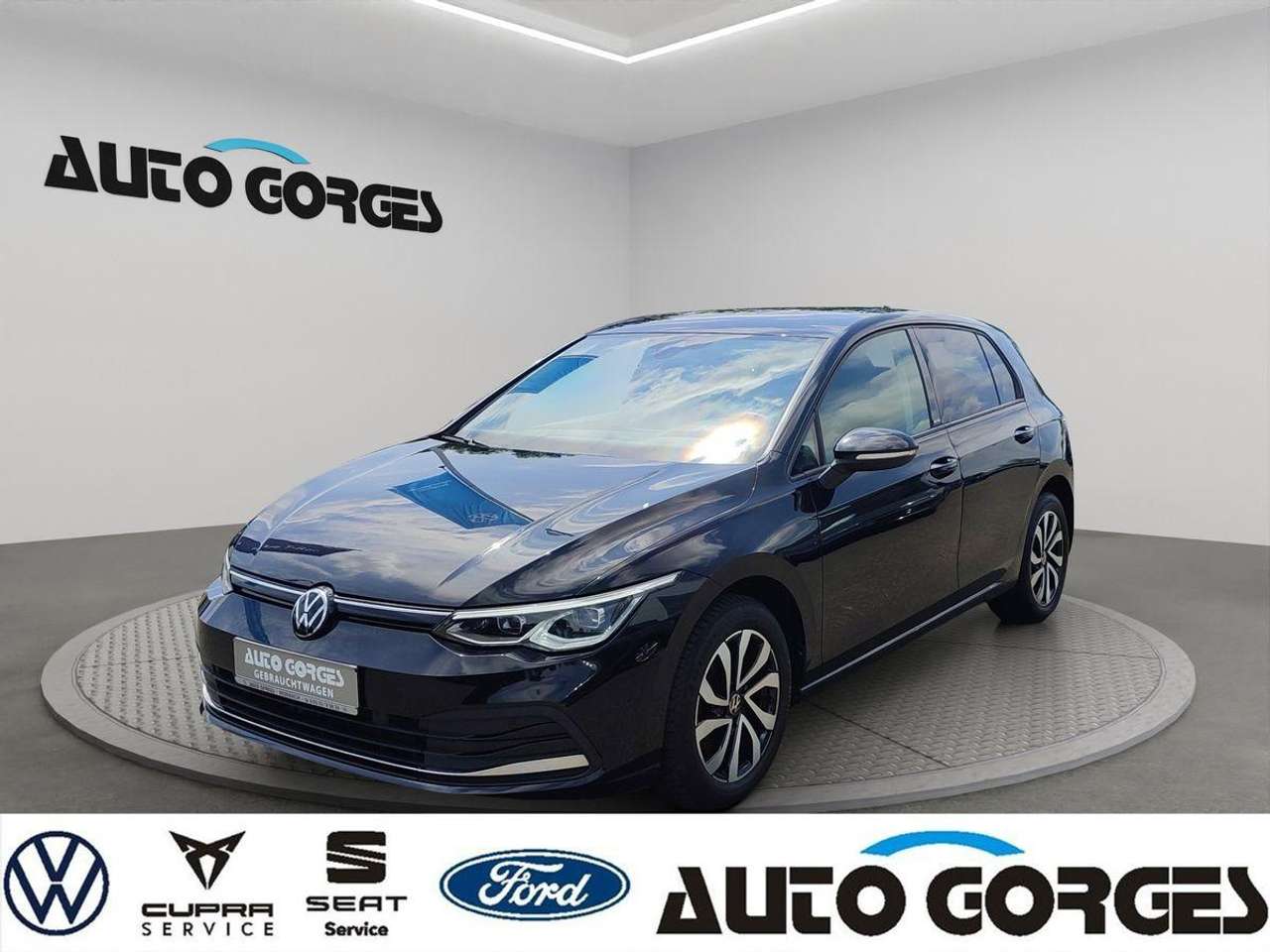 Volkswagen Golf 2023 — 1.5 TSI Active +STANDHEIZUNG+NAVI+APP+LED+