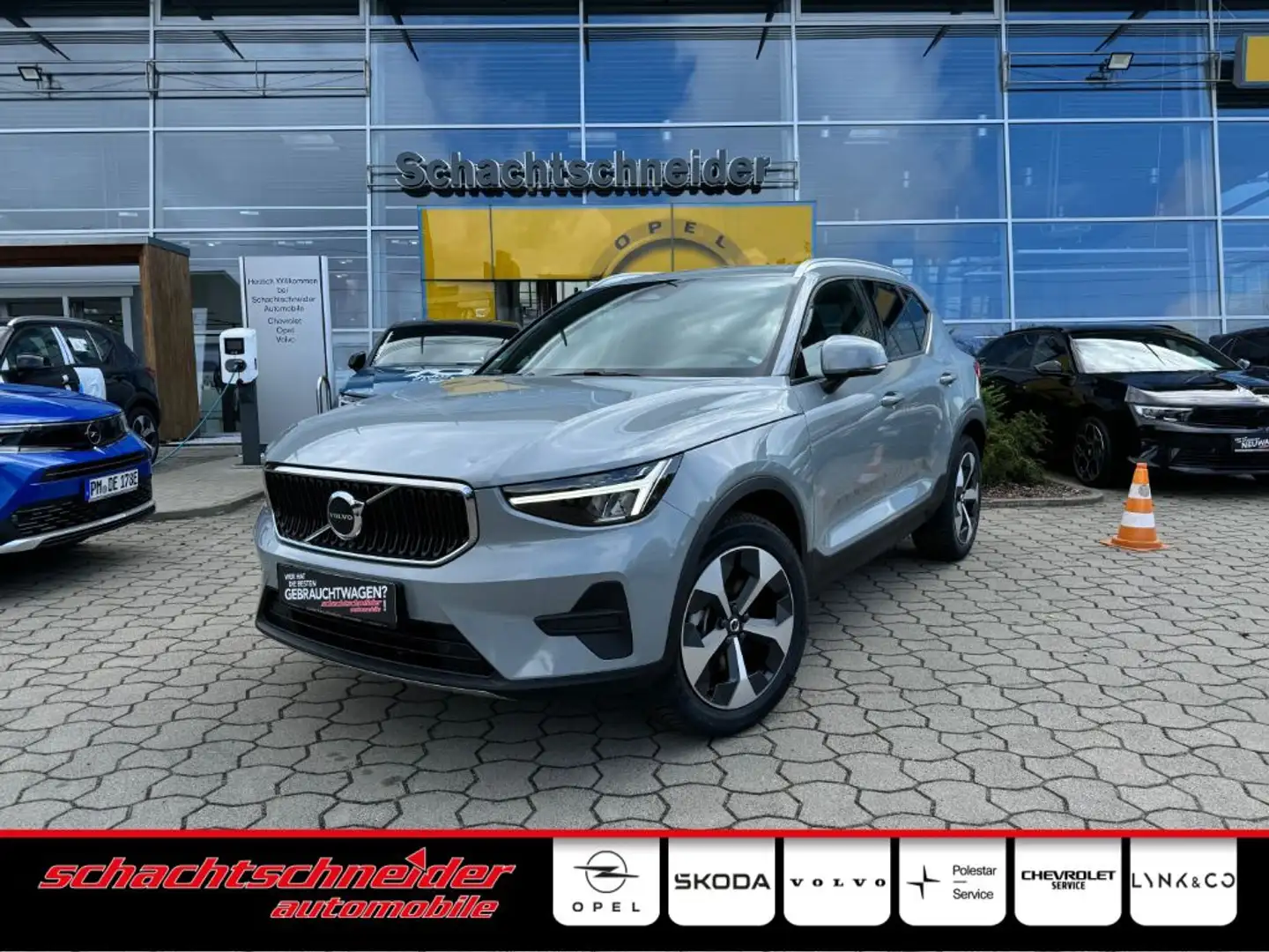 Volvo XC40 B3 B DKG Core+WinterPak.+Allwetter Gris - 1
