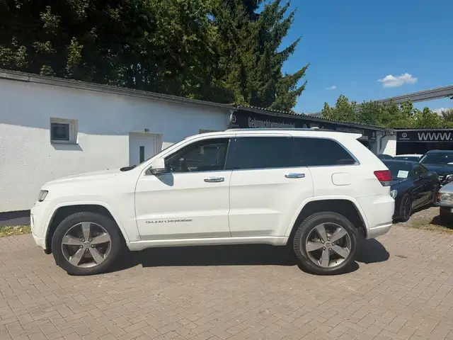 Jeep Grand Cherokee 3.0 CRD Overland MOTORSCHADEN
