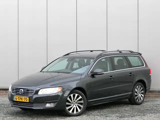 Volvo V70 1.6 T4 Nordic+ Xenon / Leer / Standkachel