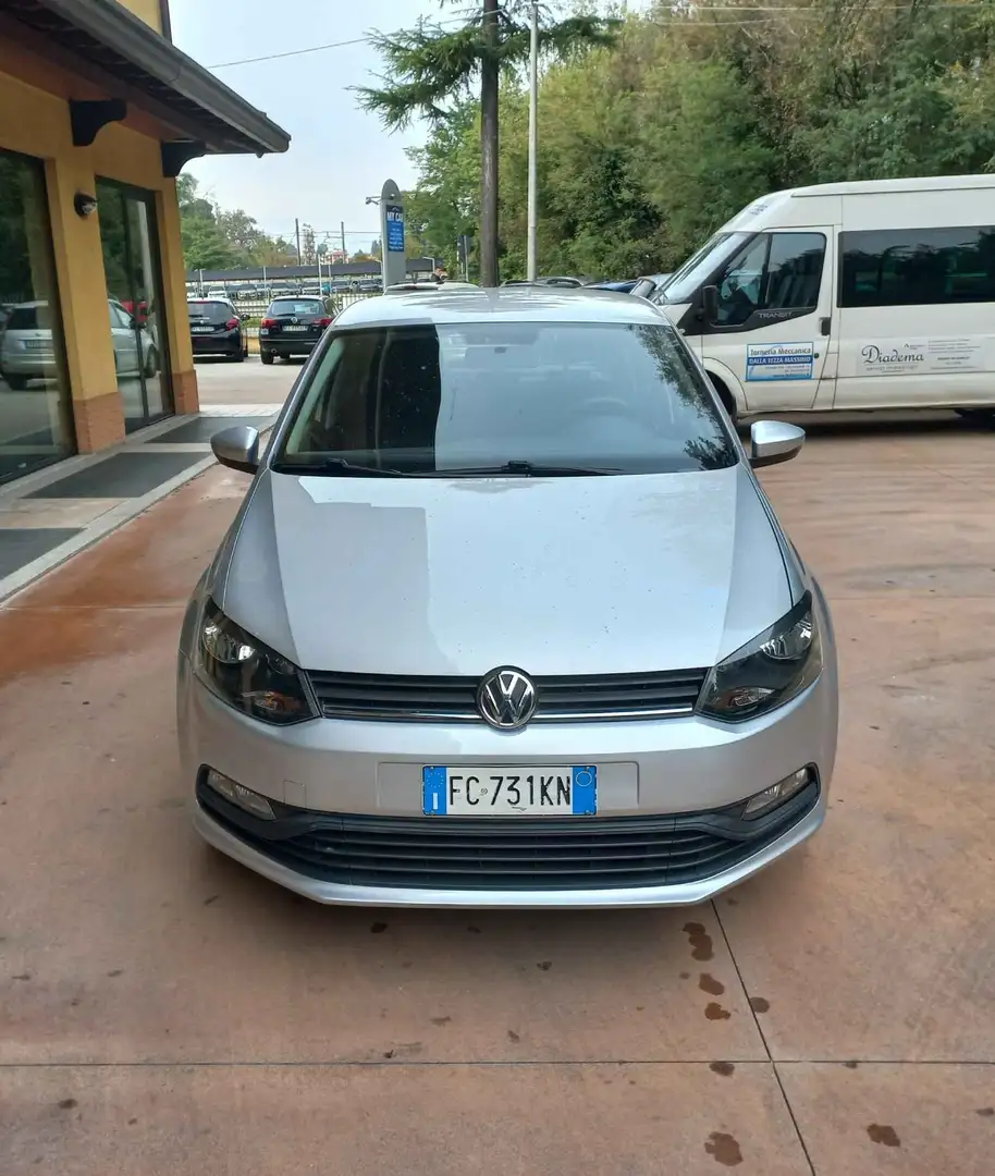 Volkswagen Polo Polo V 2014 5p 1.4 tdi Trendline 75cv Argento - 2