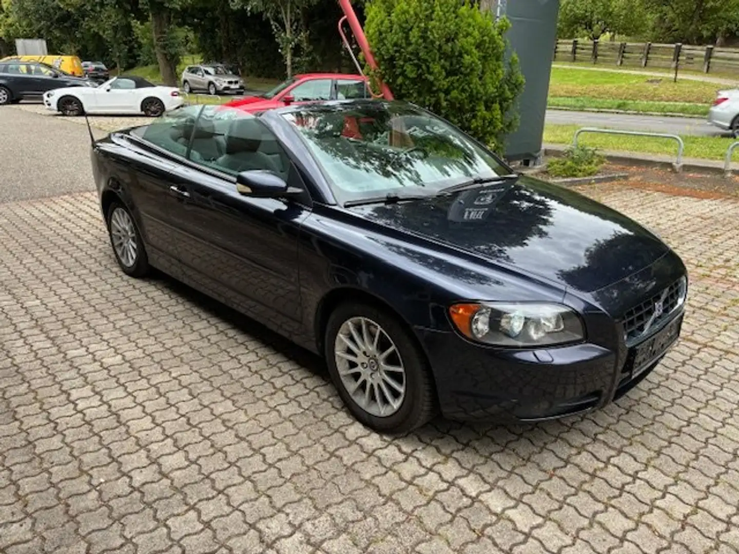 Volvo C70 2.4 Kinetic *SZH*FSE*AAC*XENON*86.000 KM* Blau - 1