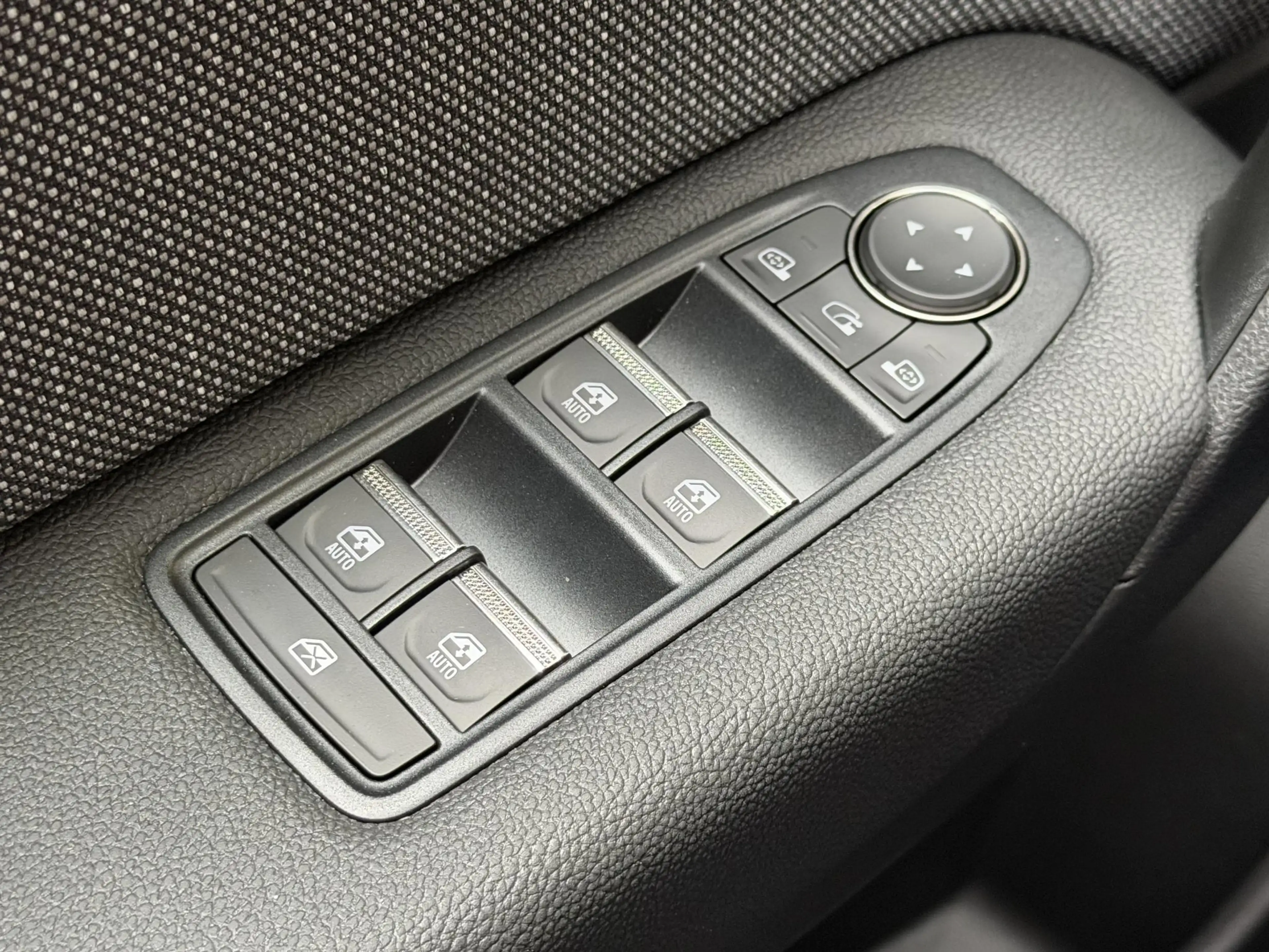 Mitsubishi ASX 1.8 HEV 160 AT Intense+ | Van: € 39.200,- nu direc — photo 17