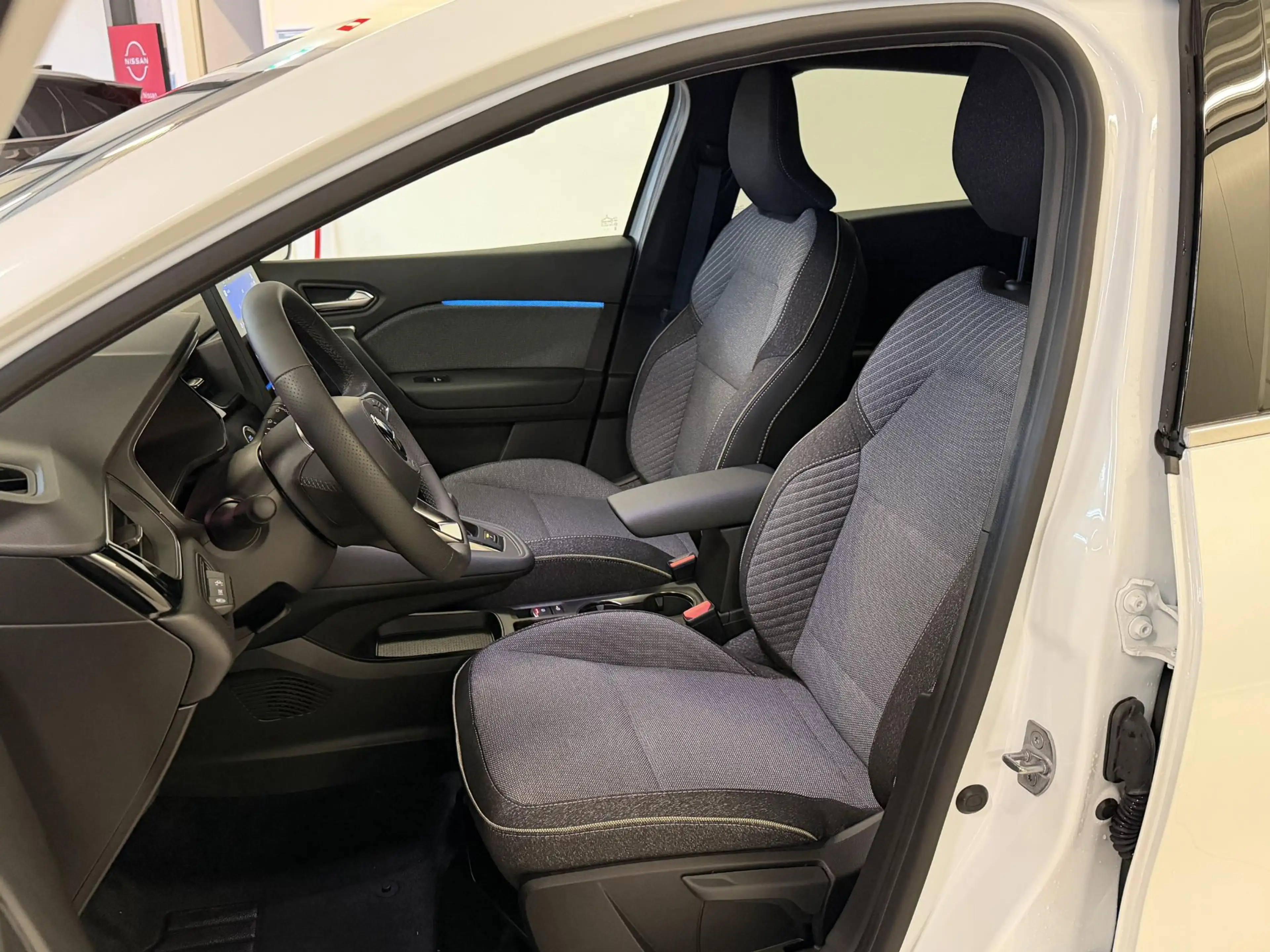 Mitsubishi ASX 1.8 HEV 160 AT Intense+ | Van: € 39.200,- nu direc — photo 7
