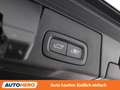 Volvo XC60 2.0 T6 Recharge Plug-in Hybrid R Design AWD Schwarz - thumbnail 31