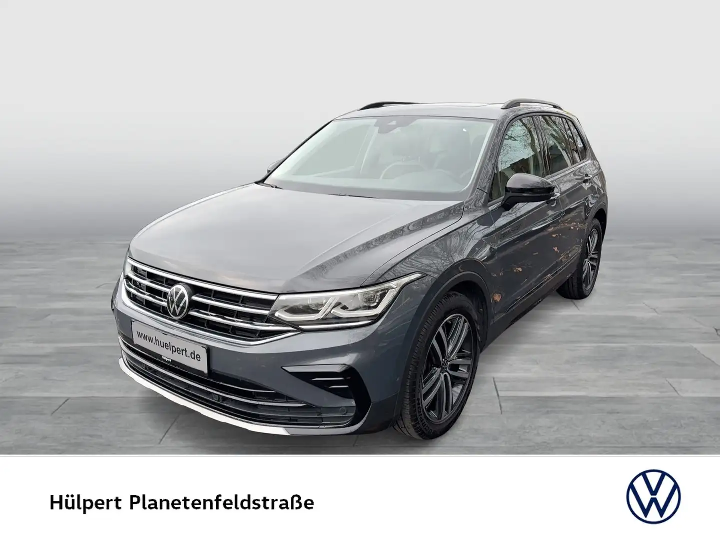 Volkswagen Tiguan 2.0 URBAN SPORT PANO AHK ALU19 NAVI 4X4 Gris - 1