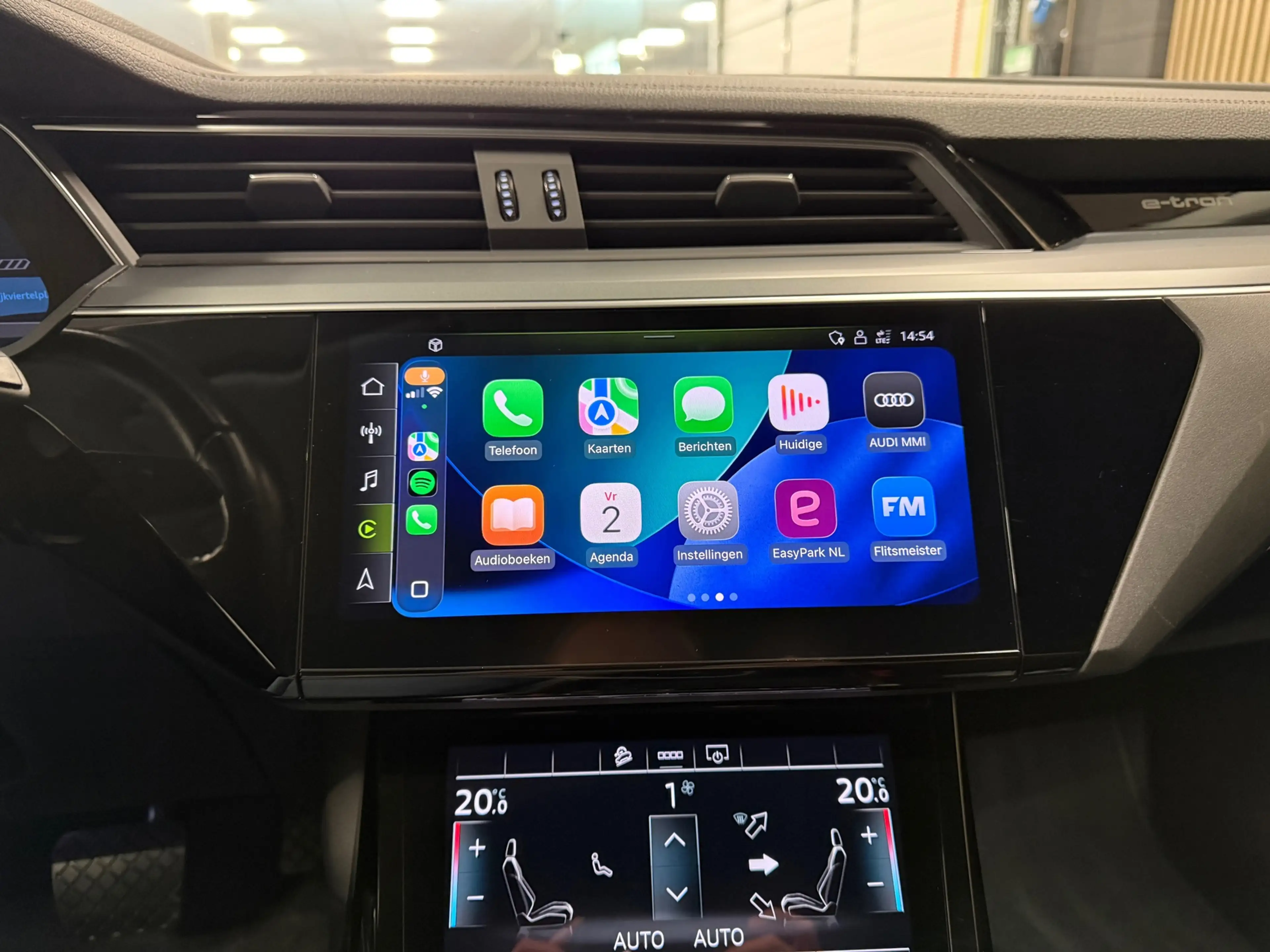 Audi e-tron 55 quattro Business edition Plus 95 kWh * 1e Eig / — photo 18