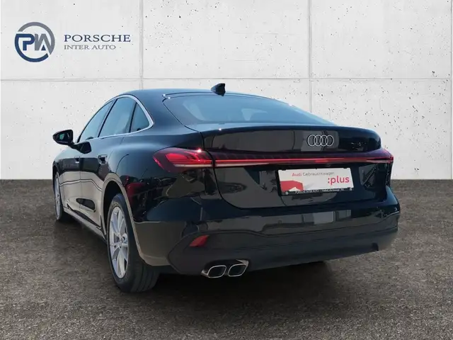 Audi A5 view 4