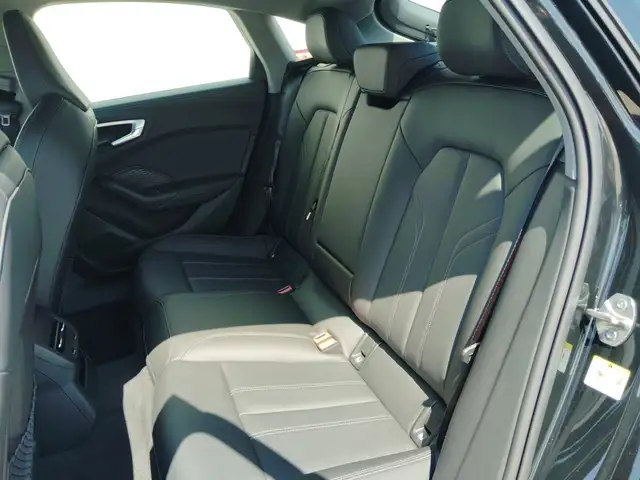 Audi A5 view 8