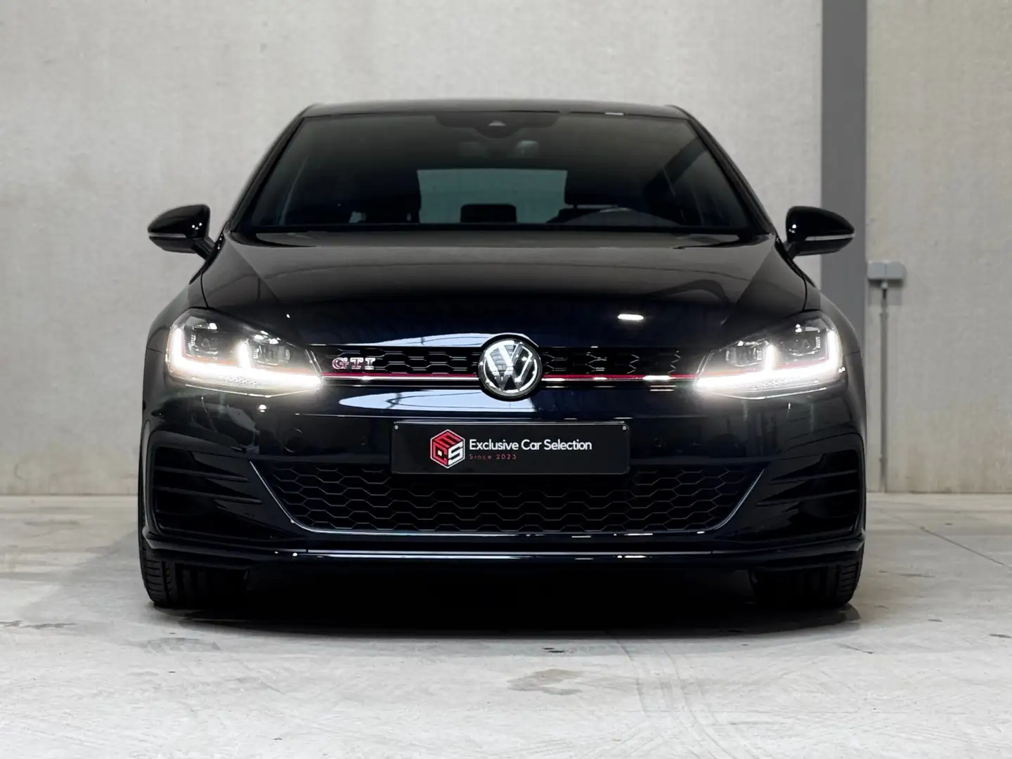 Volkswagen Golf GTI 2.0 TSI OPF DSG Black - 2