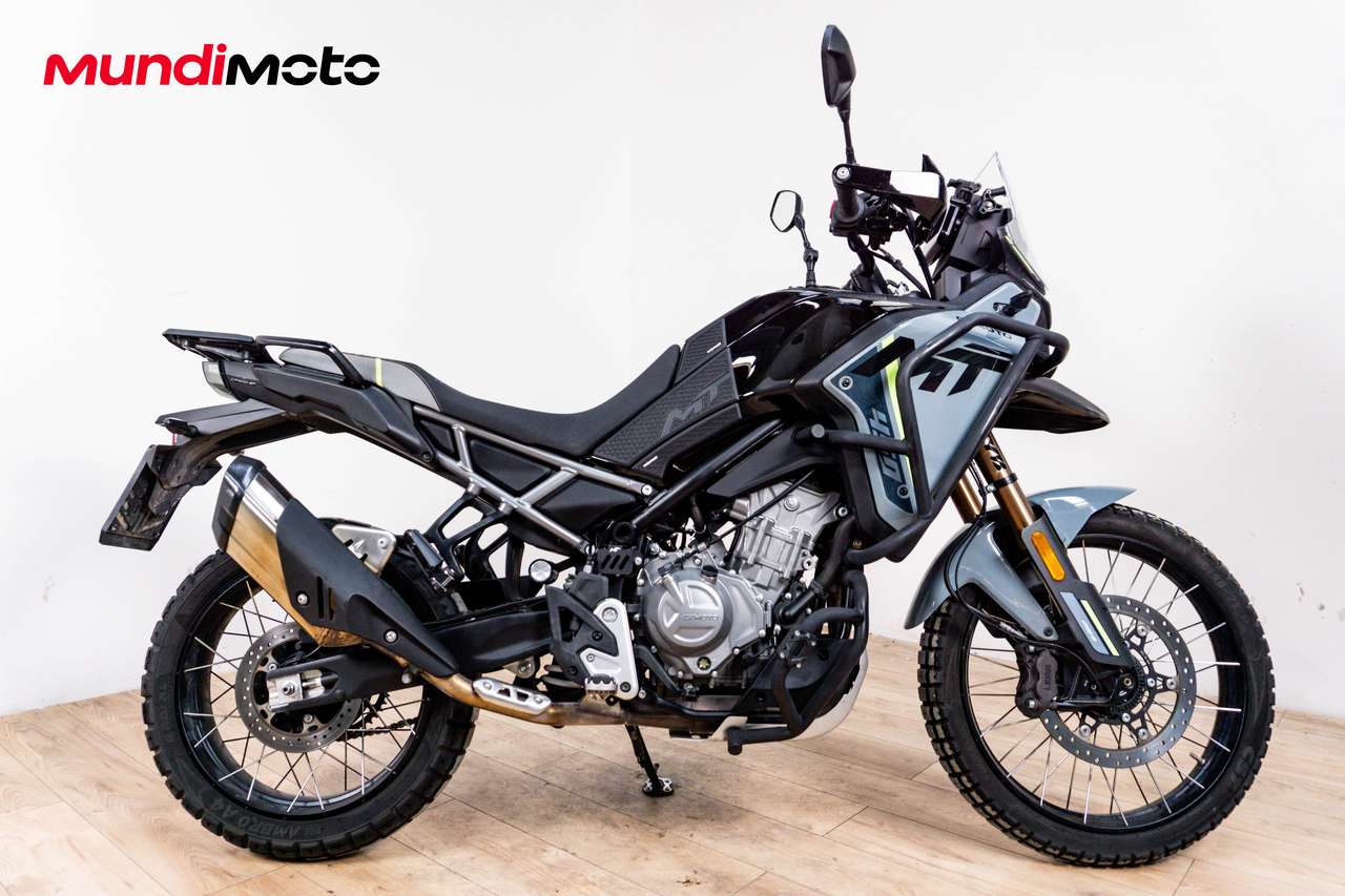 CFMOTO 450 MT