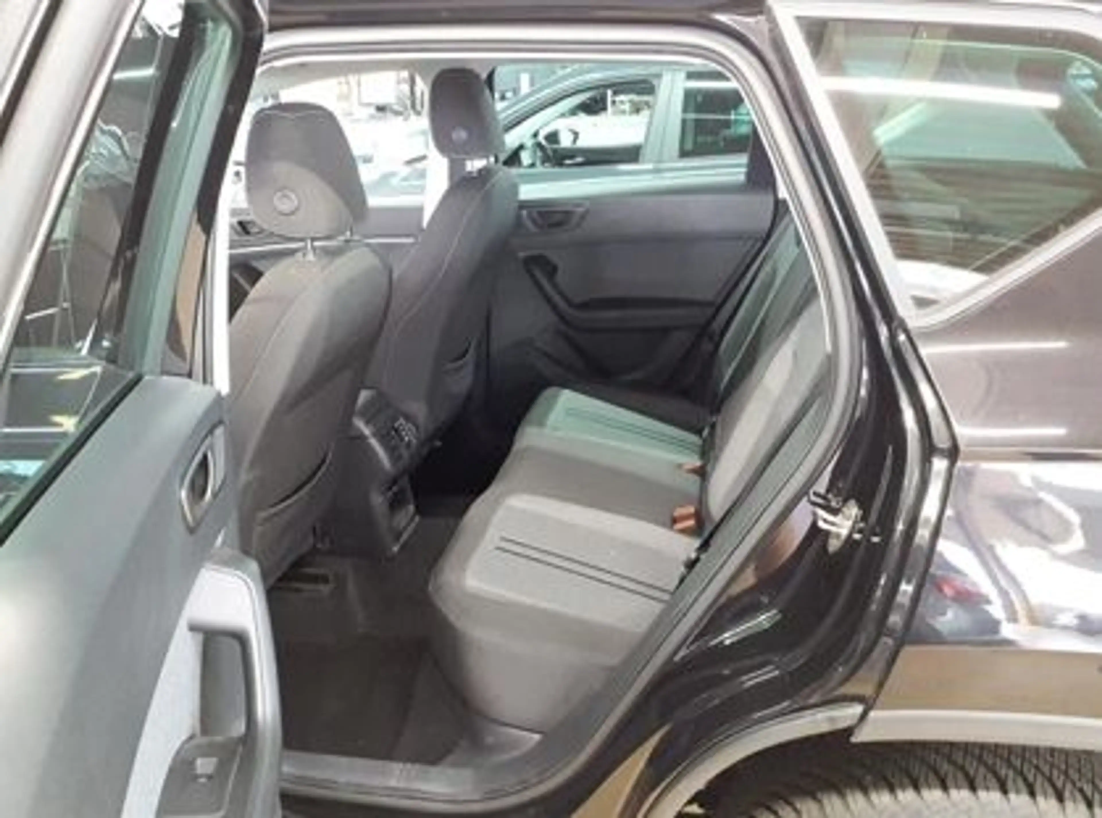 SEAT Ateca Style *AHK*NAVI*LED*KAMERA*KEYLESS*SHZ* — photo 6