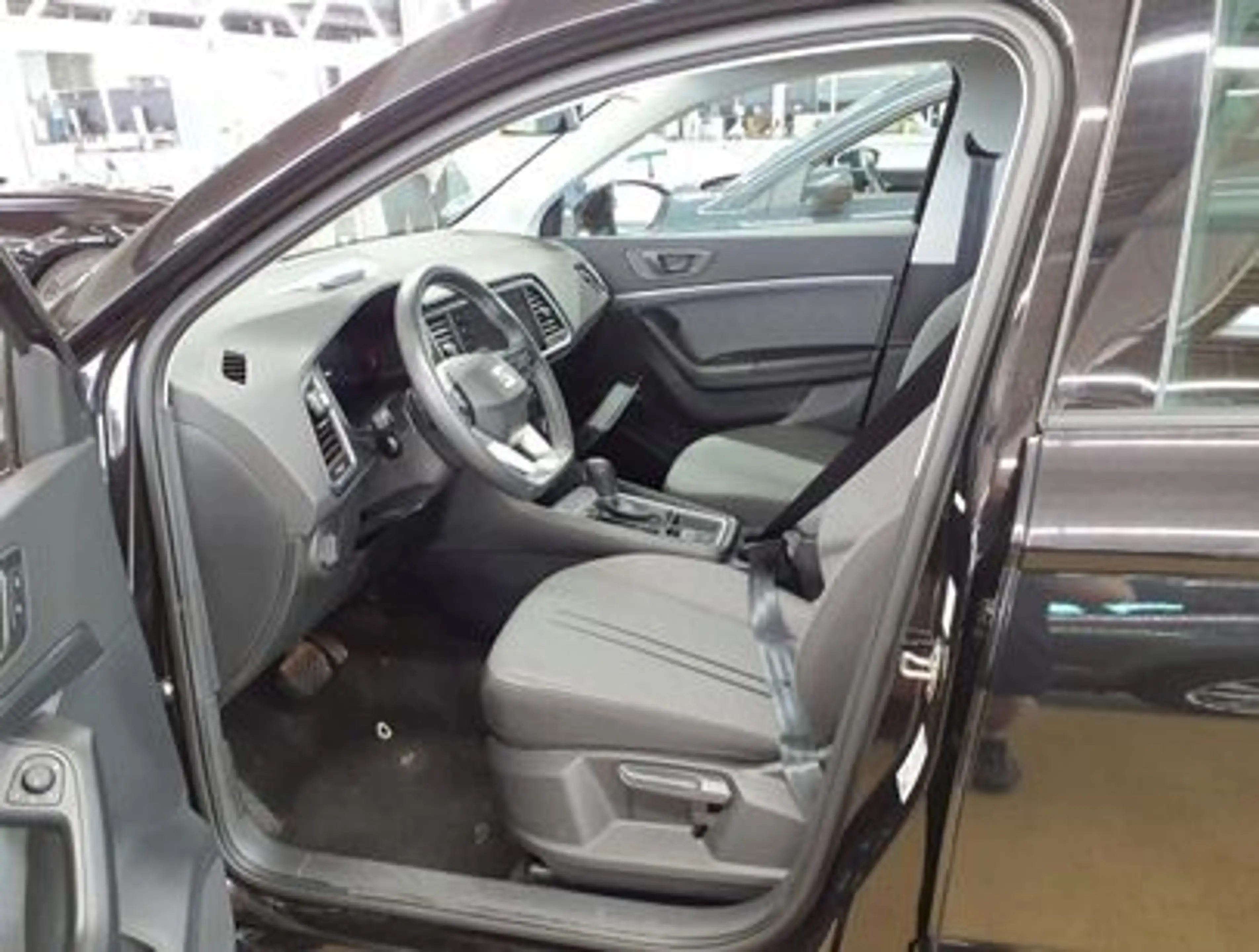 SEAT Ateca Style *AHK*NAVI*LED*KAMERA*KEYLESS*SHZ* — photo 5