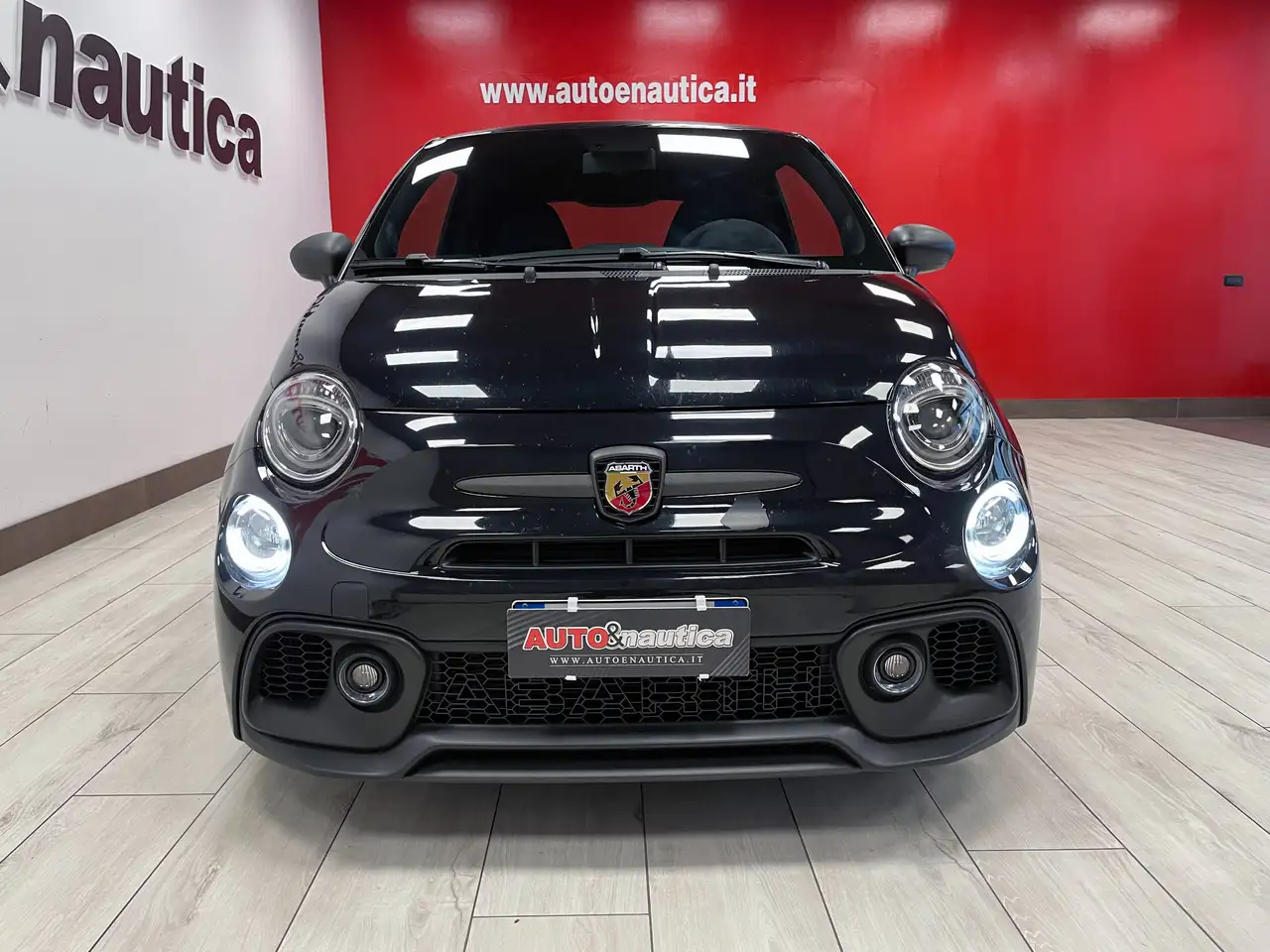 Abarth 695 2024
