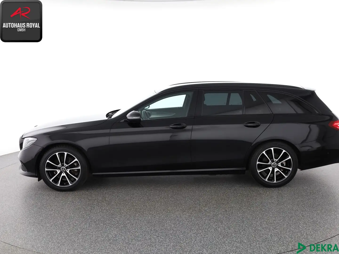 Mercedes-Benz E 250 E 250 T NIGHT WIDE,KEYLESS,MULTIBEAM,DISTRO,SH Schwarz - 2