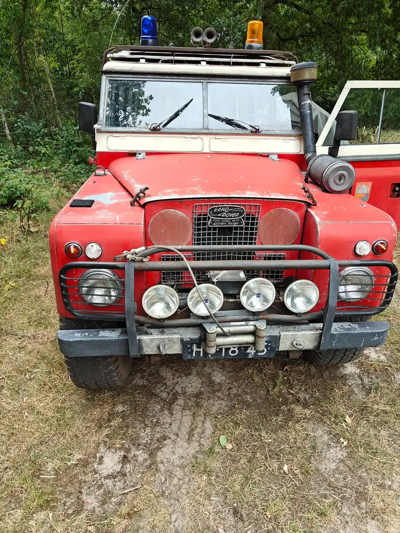 Land Rover 109 STATIONWAGON Червоний - 2